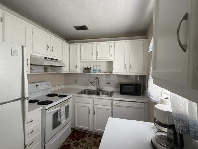 VISTA ROYALE PHASE IV BLDGS 83-111 - Residential Lease