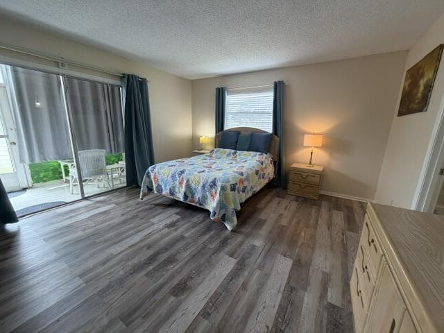 VISTA ROYALE PHASE IV BLDGS 83-111 - Residential Lease