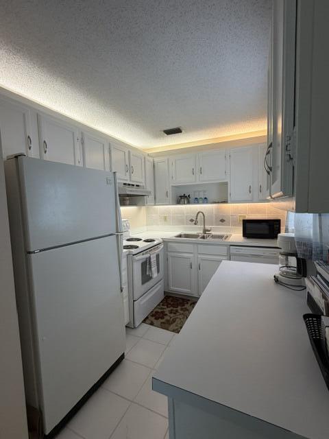 VISTA ROYALE PHASE IV BLDGS 83-111 - Residential Lease
