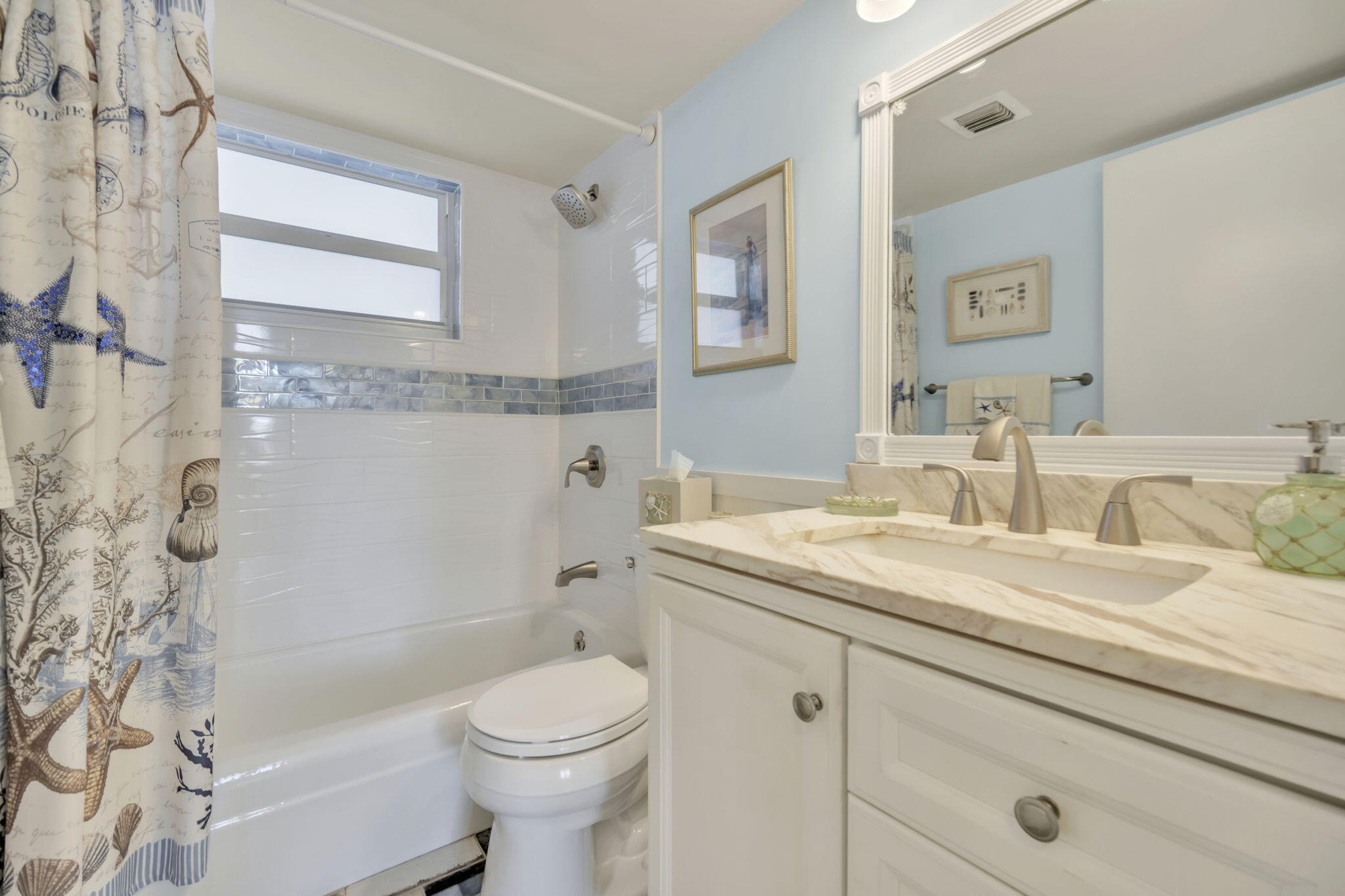 GRANADA HOUSE CONDOMINIUM - Residential