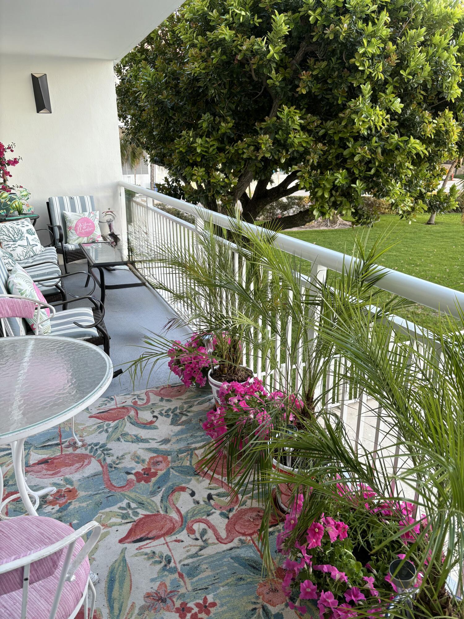 GRANADA HOUSE CONDOMINIUM - Residential