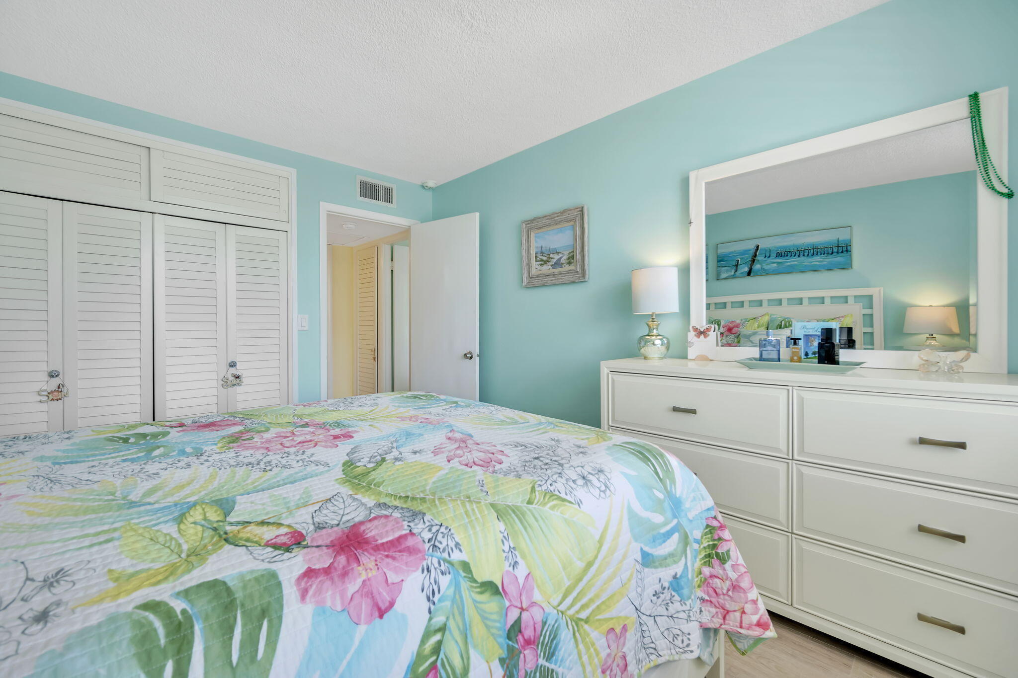 GRANADA HOUSE CONDOMINIUM - Residential