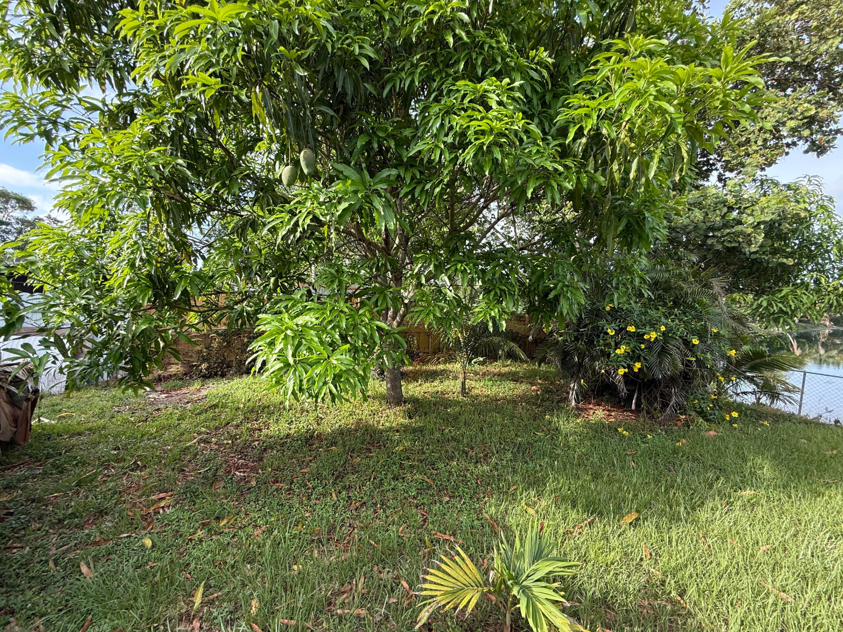 WESTGATE LAKE MANORS - Residential