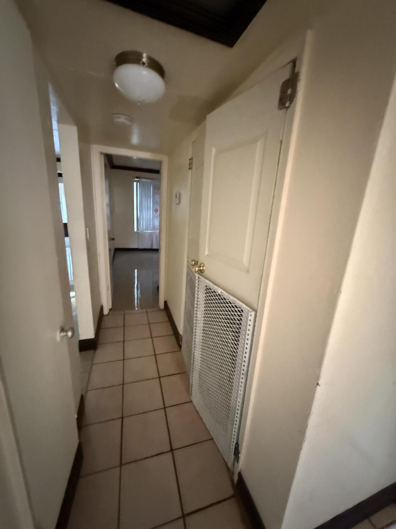 WESTGATE LAKE MANORS - Residential