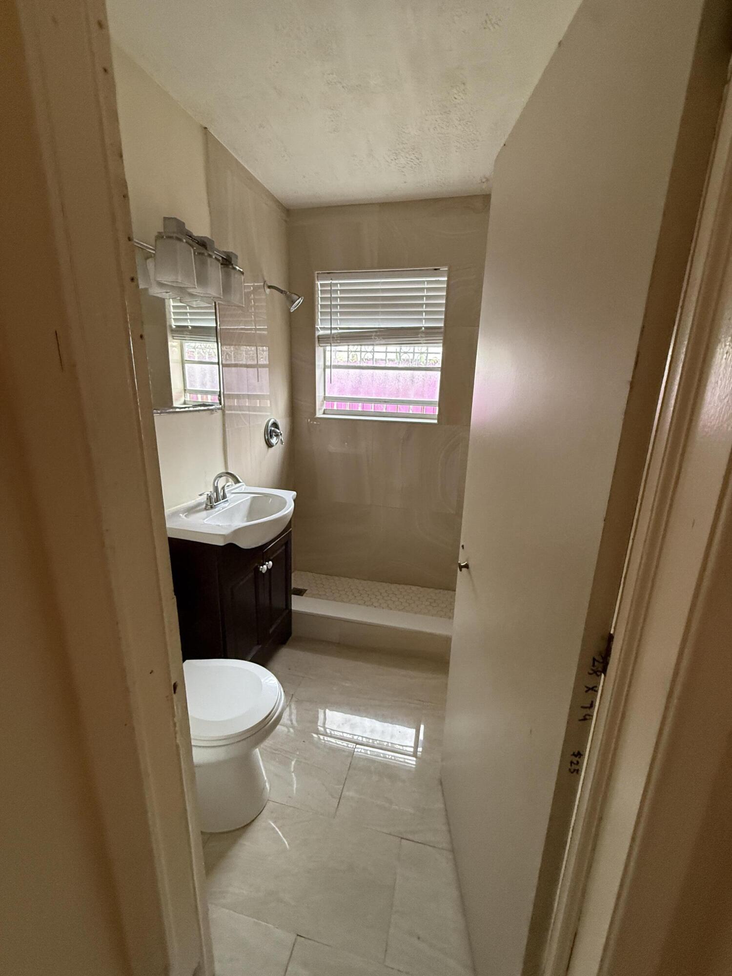 WESTGATE LAKE MANORS - Residential