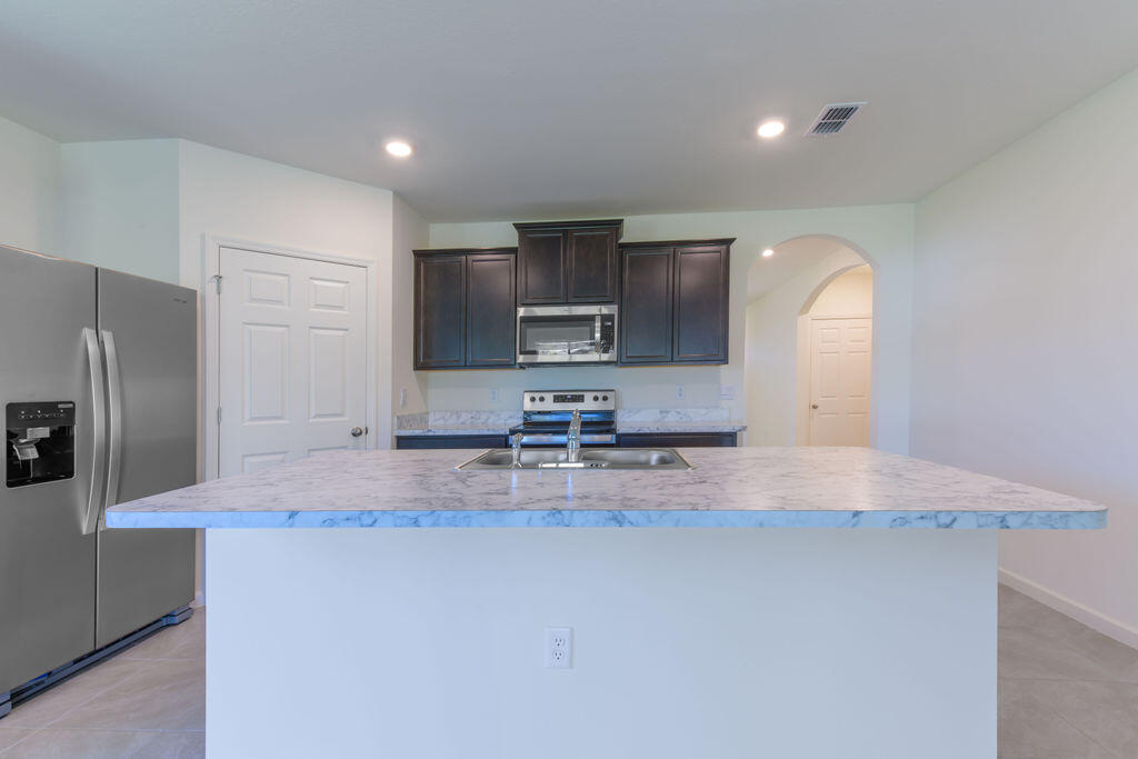 PORT ST LUCIE SECTION  31 - Residential Lease