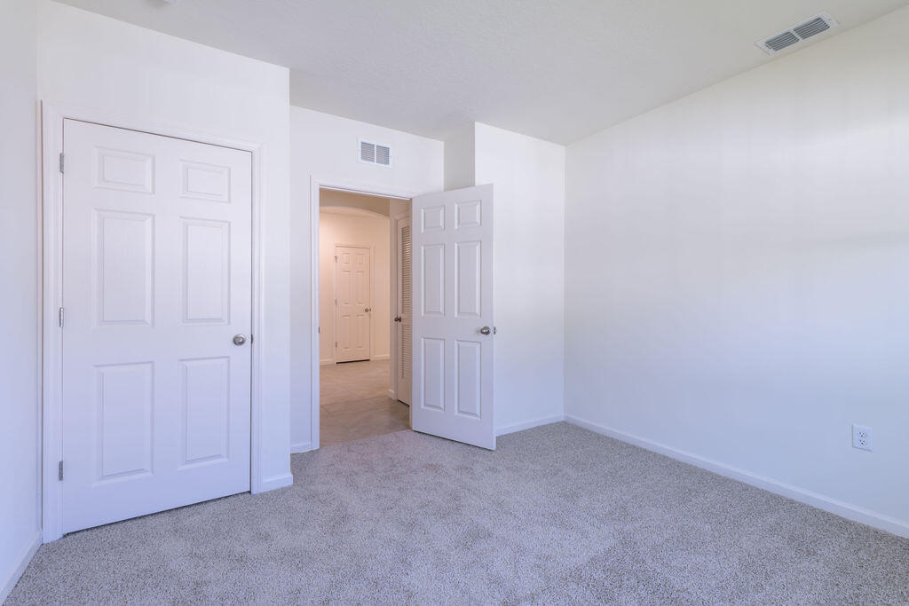 PORT ST LUCIE SECTION  31 - Residential Lease