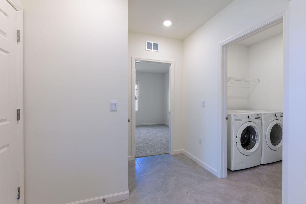PORT ST LUCIE SECTION  31 - Residential Lease