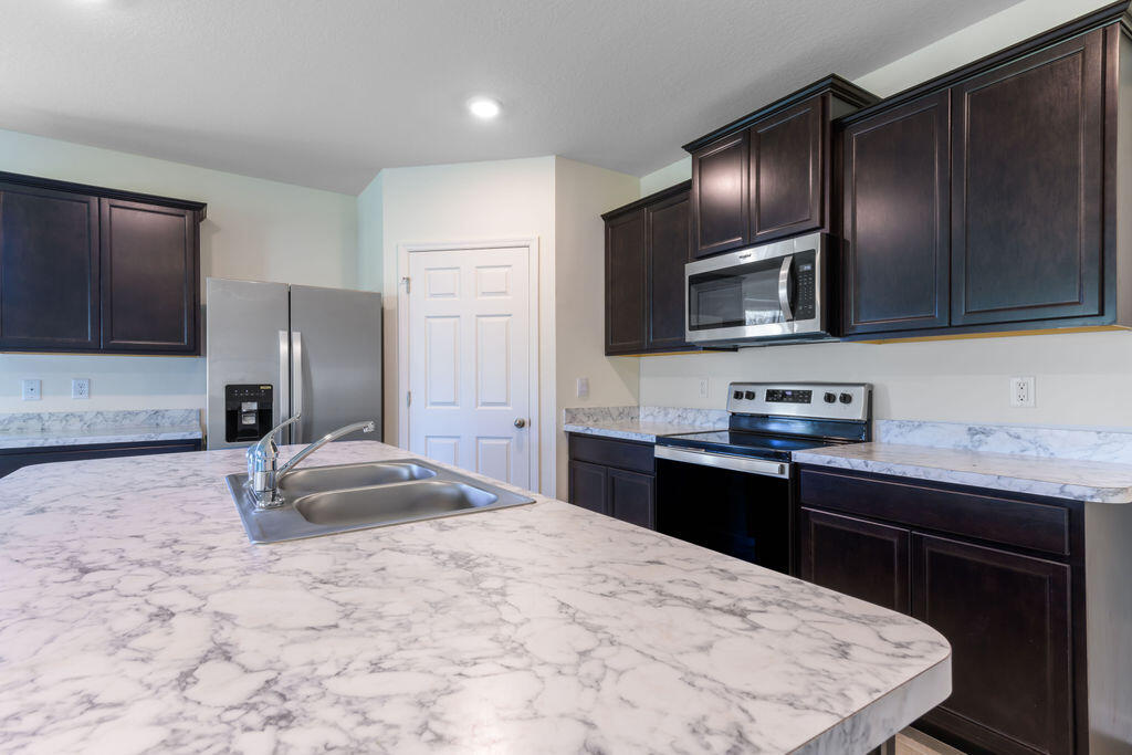 PORT ST LUCIE SECTION  31 - Residential Lease