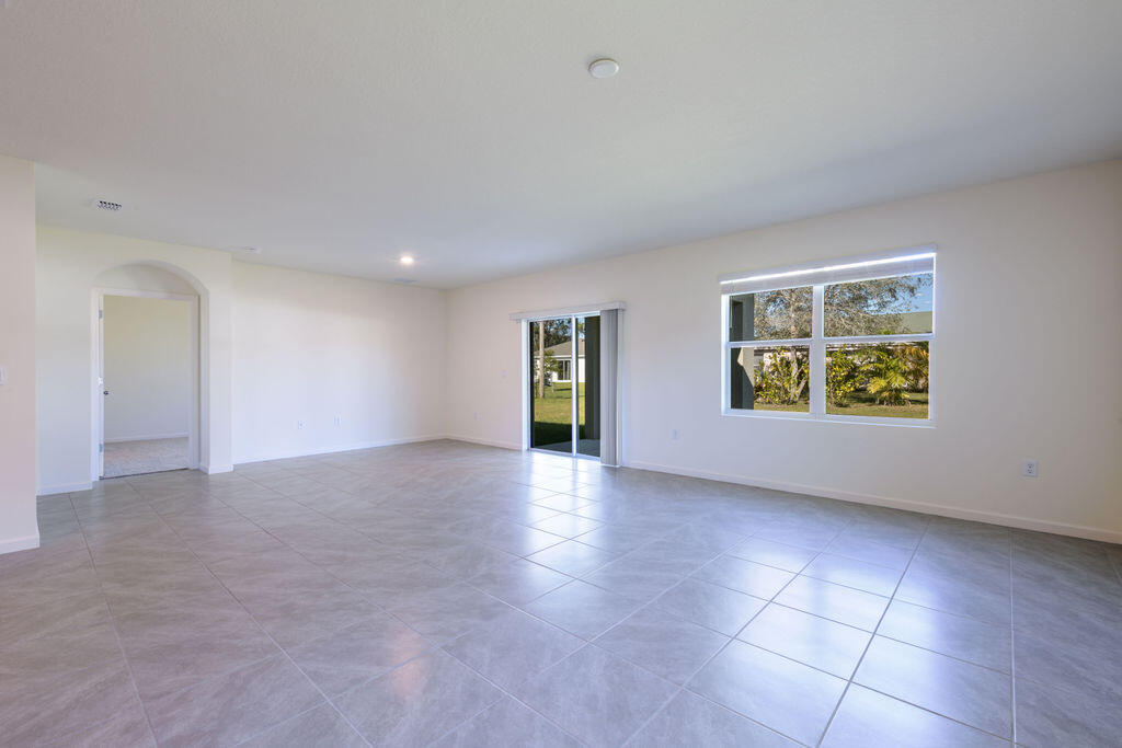 PORT ST LUCIE SECTION  31 - Residential Lease