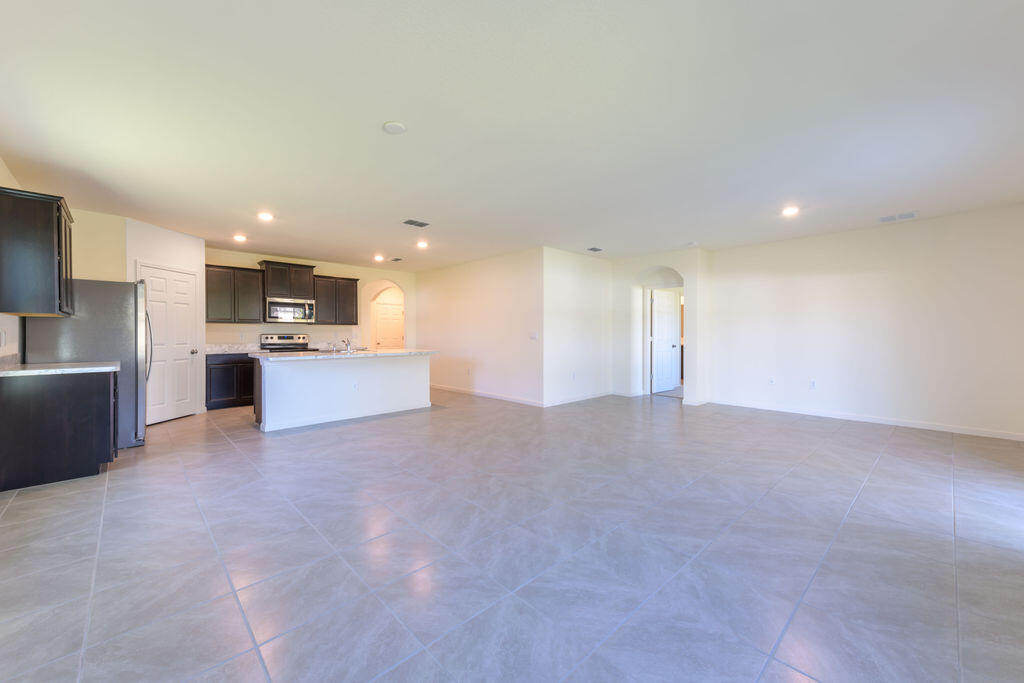 PORT ST LUCIE SECTION  31 - Residential Lease