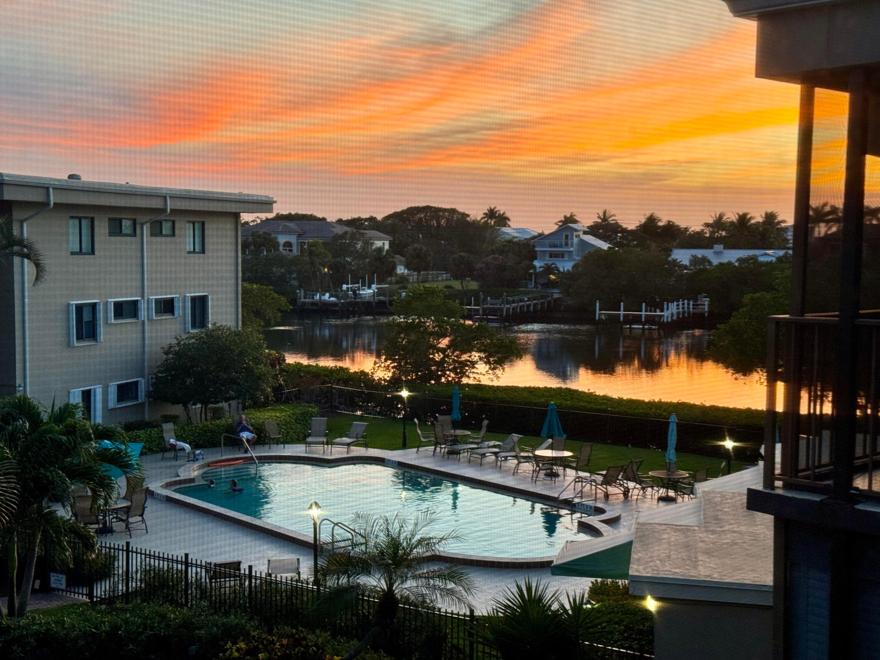 SOUTHGATE CONDO - Residential