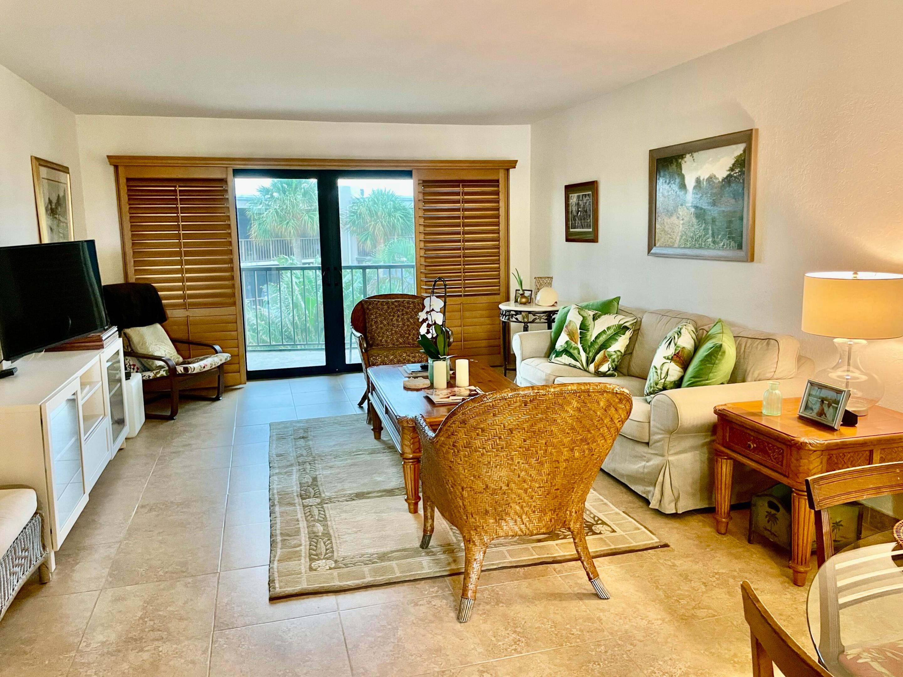 SOUTHGATE CONDO - Residential