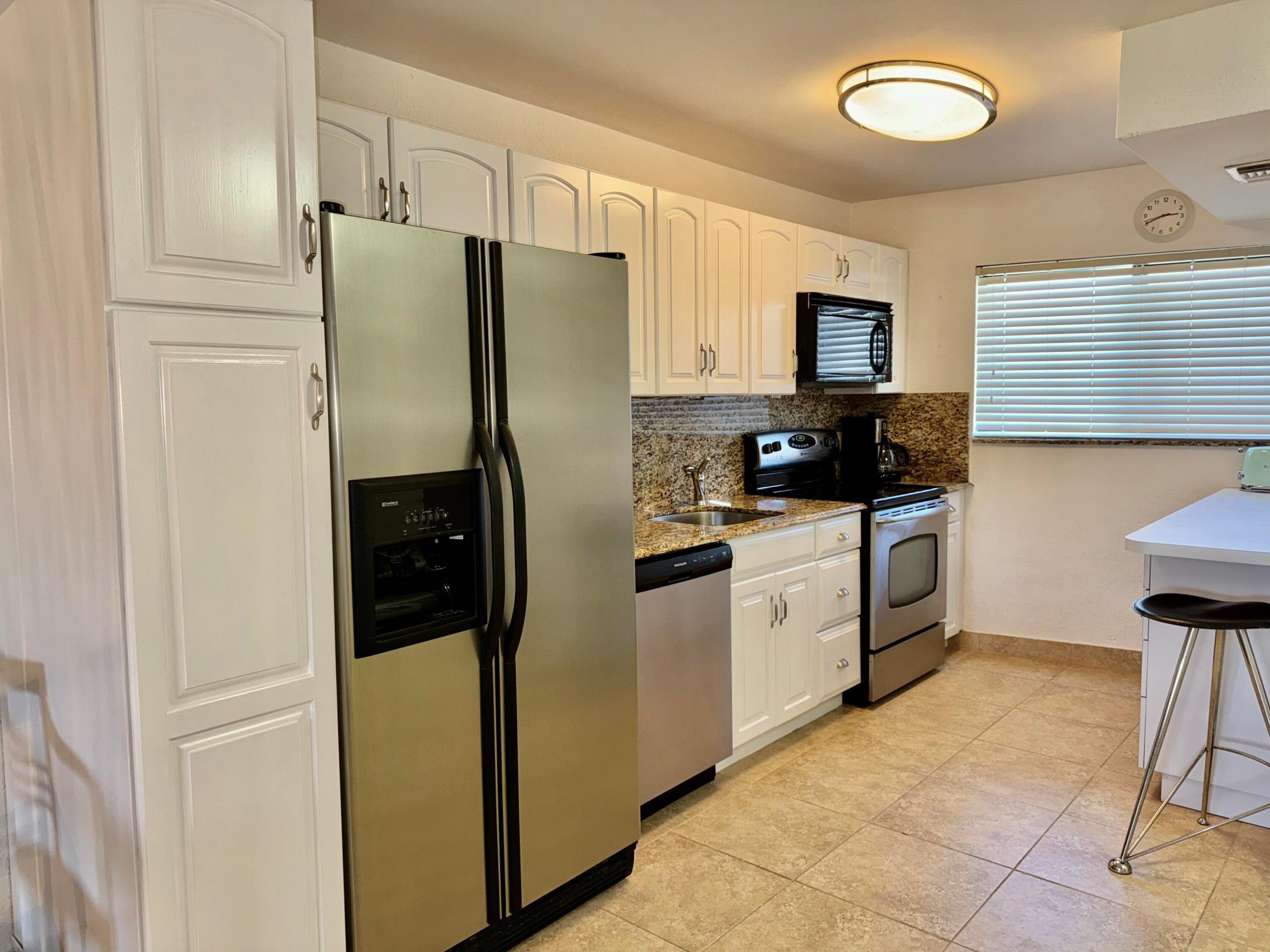 SOUTHGATE CONDO - Residential