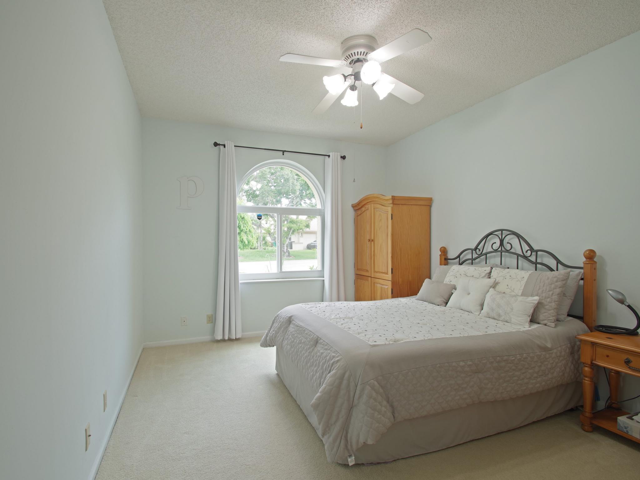 COUNTRYS POINT - Residential