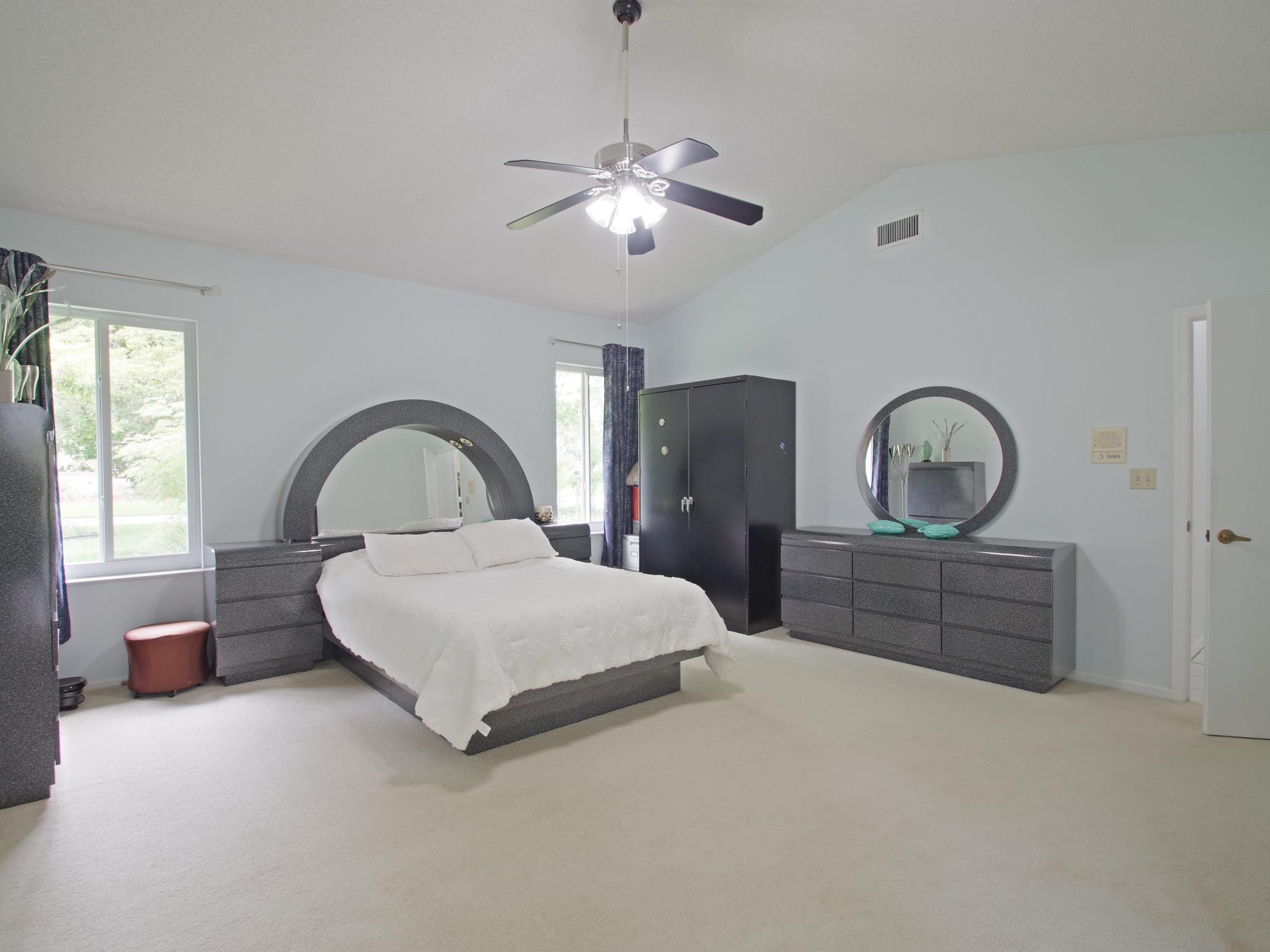 COUNTRYS POINT - Residential