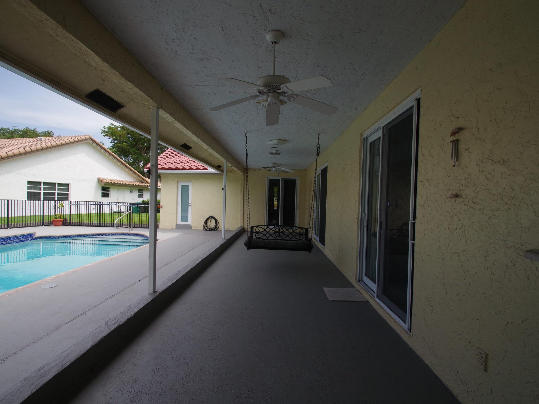 COUNTRYS POINT - Residential