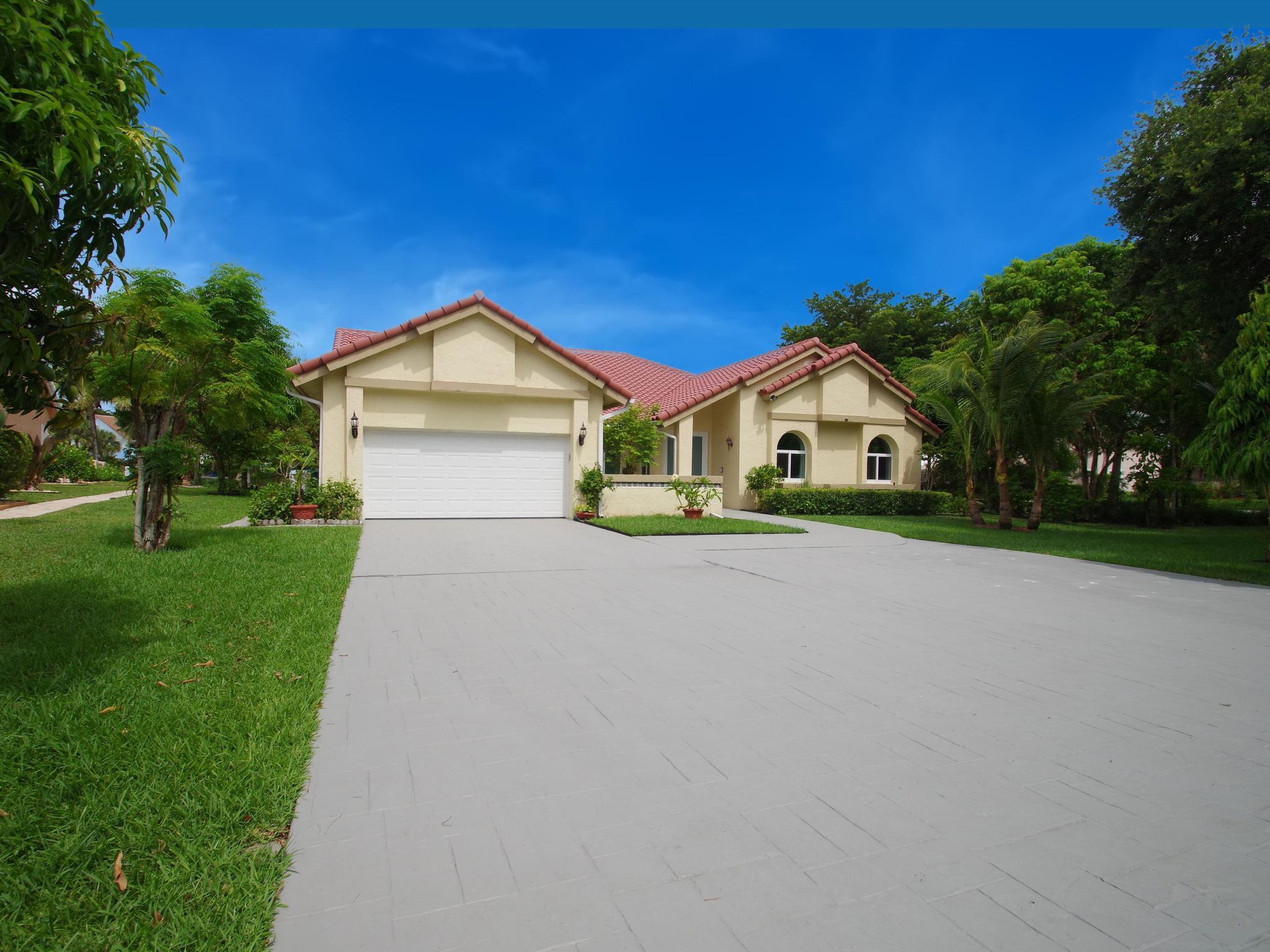 COUNTRYS POINT - Residential