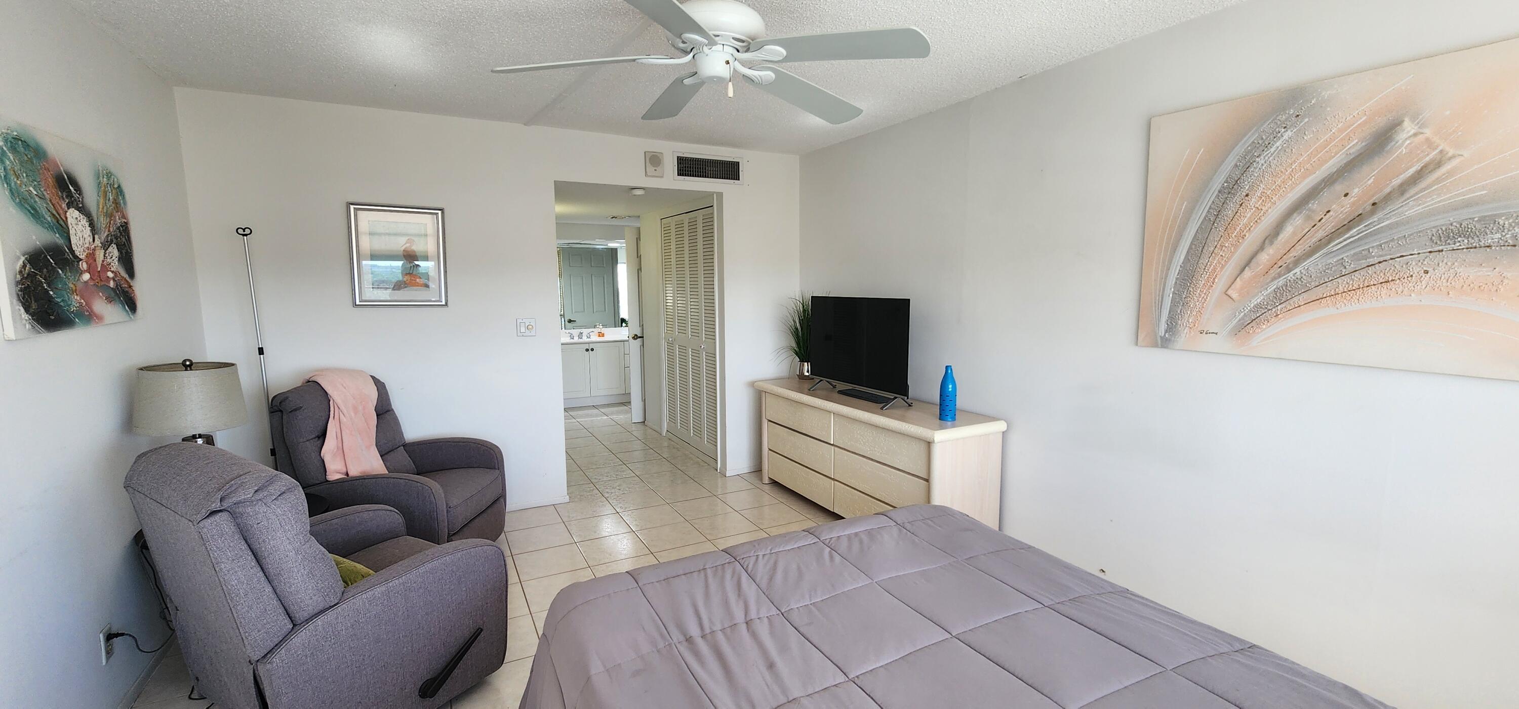 SEVILLE HOUSE CONDO APTS - Residential Lease