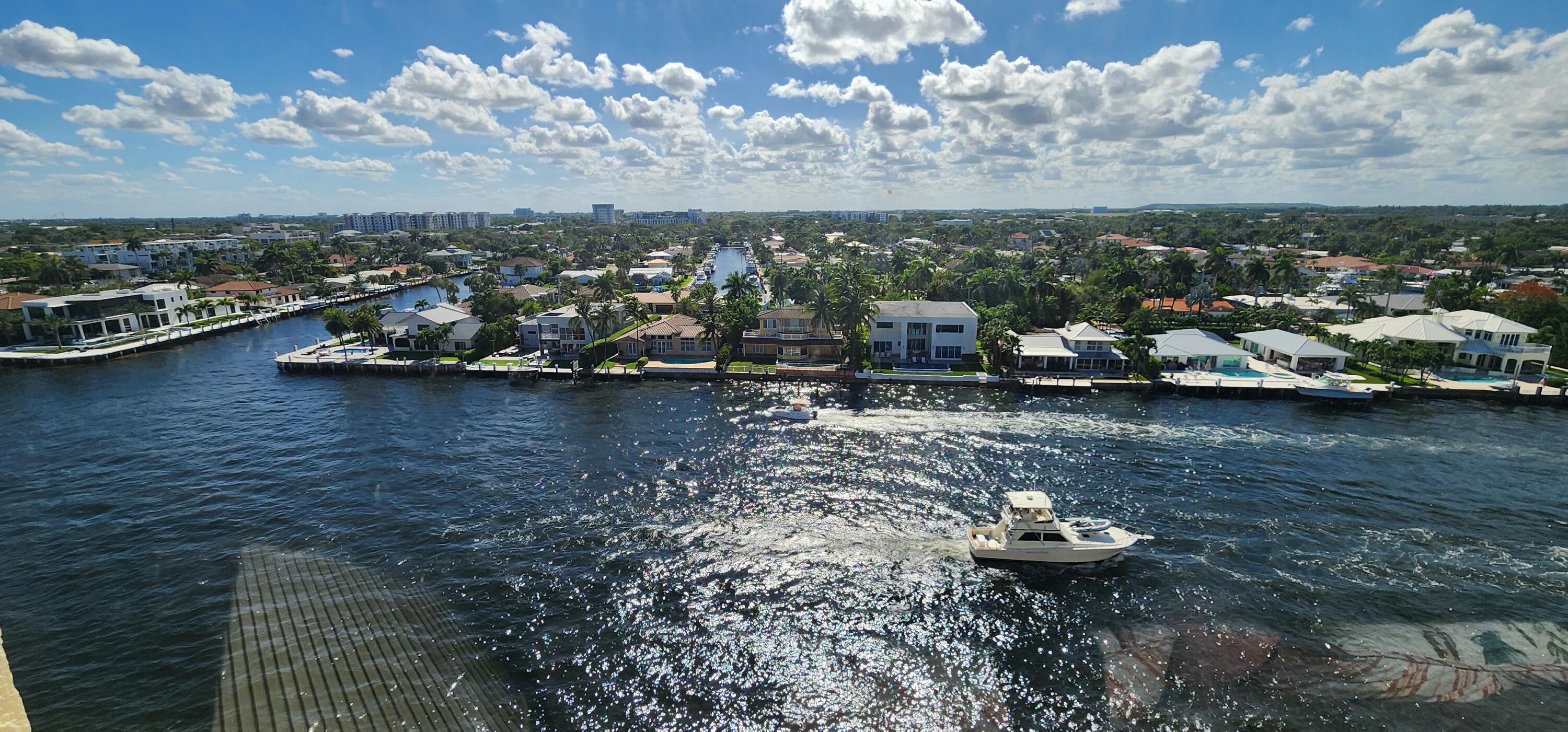 SEVILLE HOUSE CONDO APTS - Residential Lease