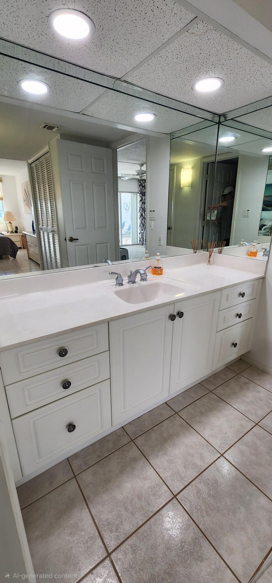 SEVILLE HOUSE CONDO APTS - Residential Lease
