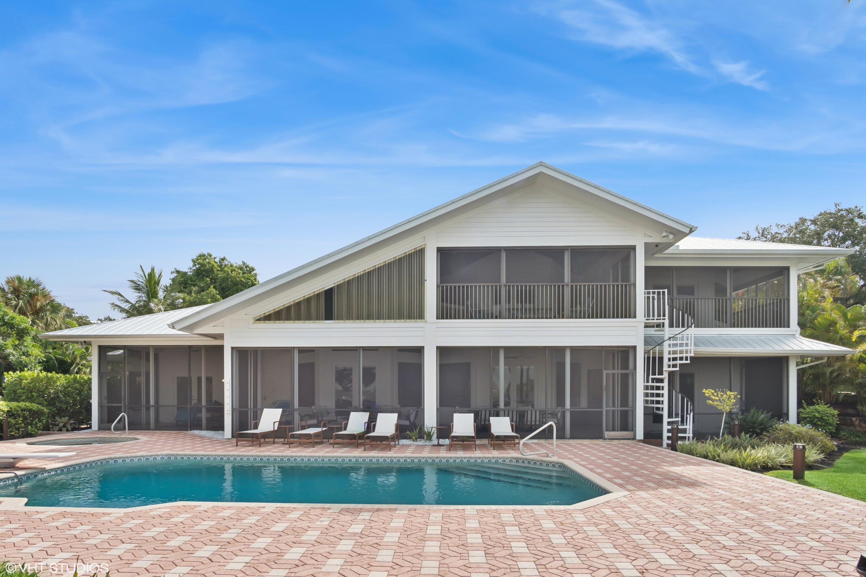 RIVERVIEW (SEWALL'S POINT) - Residential
