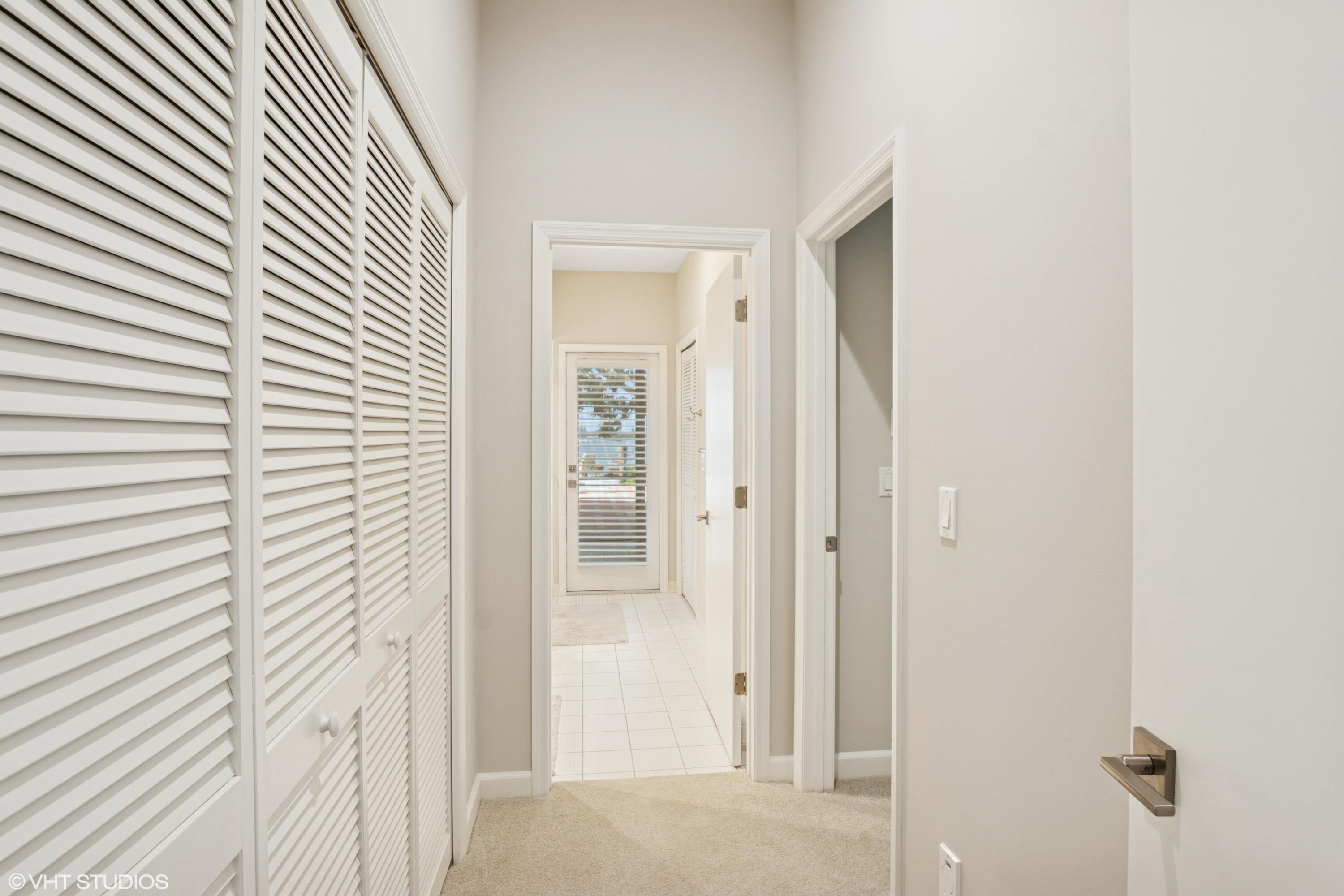 RIVERVIEW (SEWALL'S POINT) - Residential