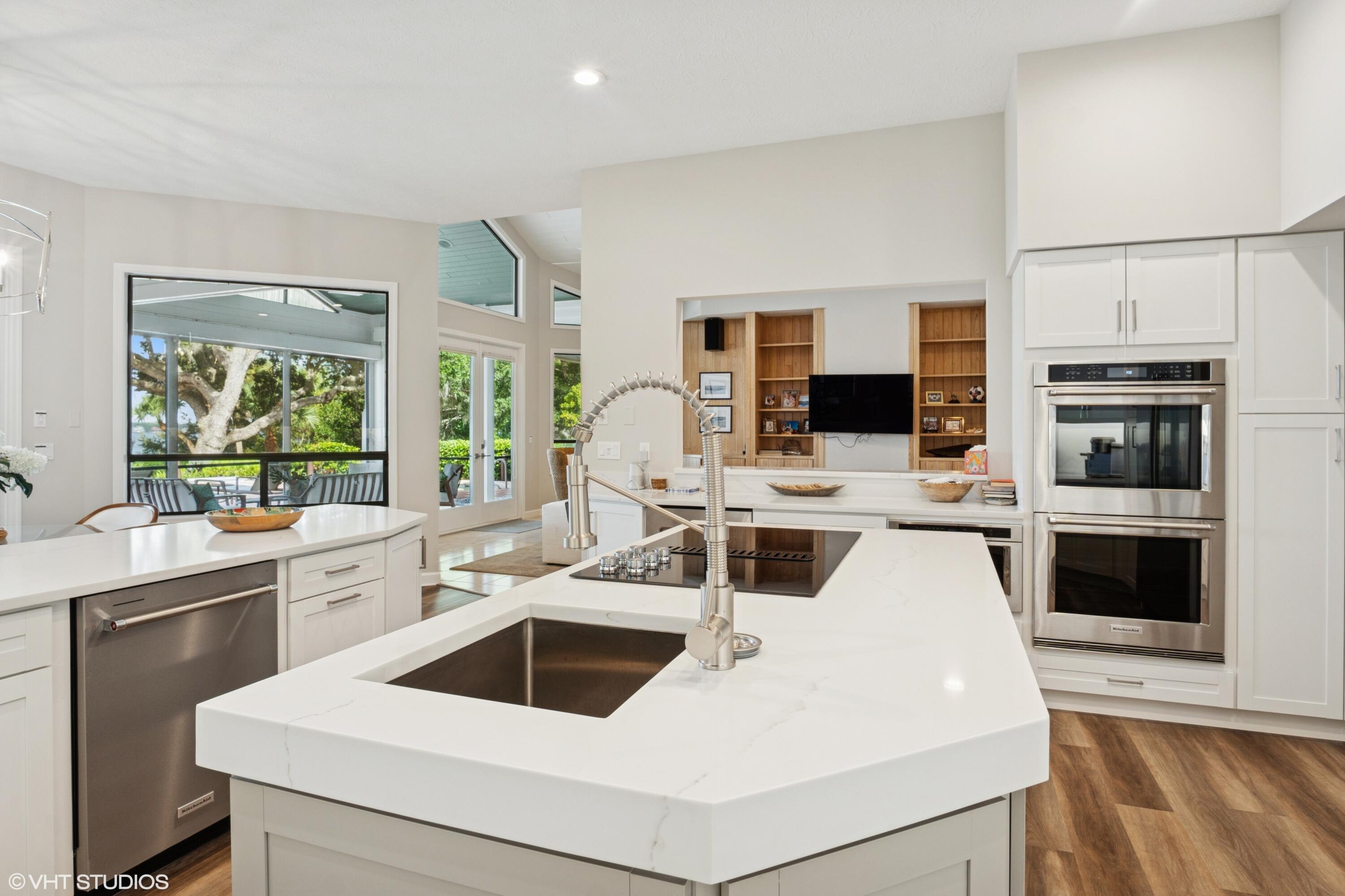 RIVERVIEW (SEWALL'S POINT) - Residential