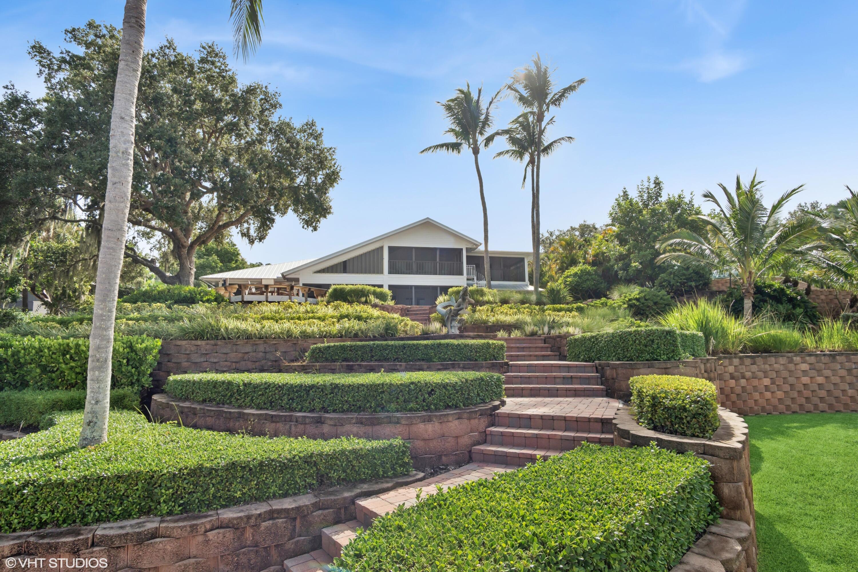 RIVERVIEW (SEWALL'S POINT) - Residential