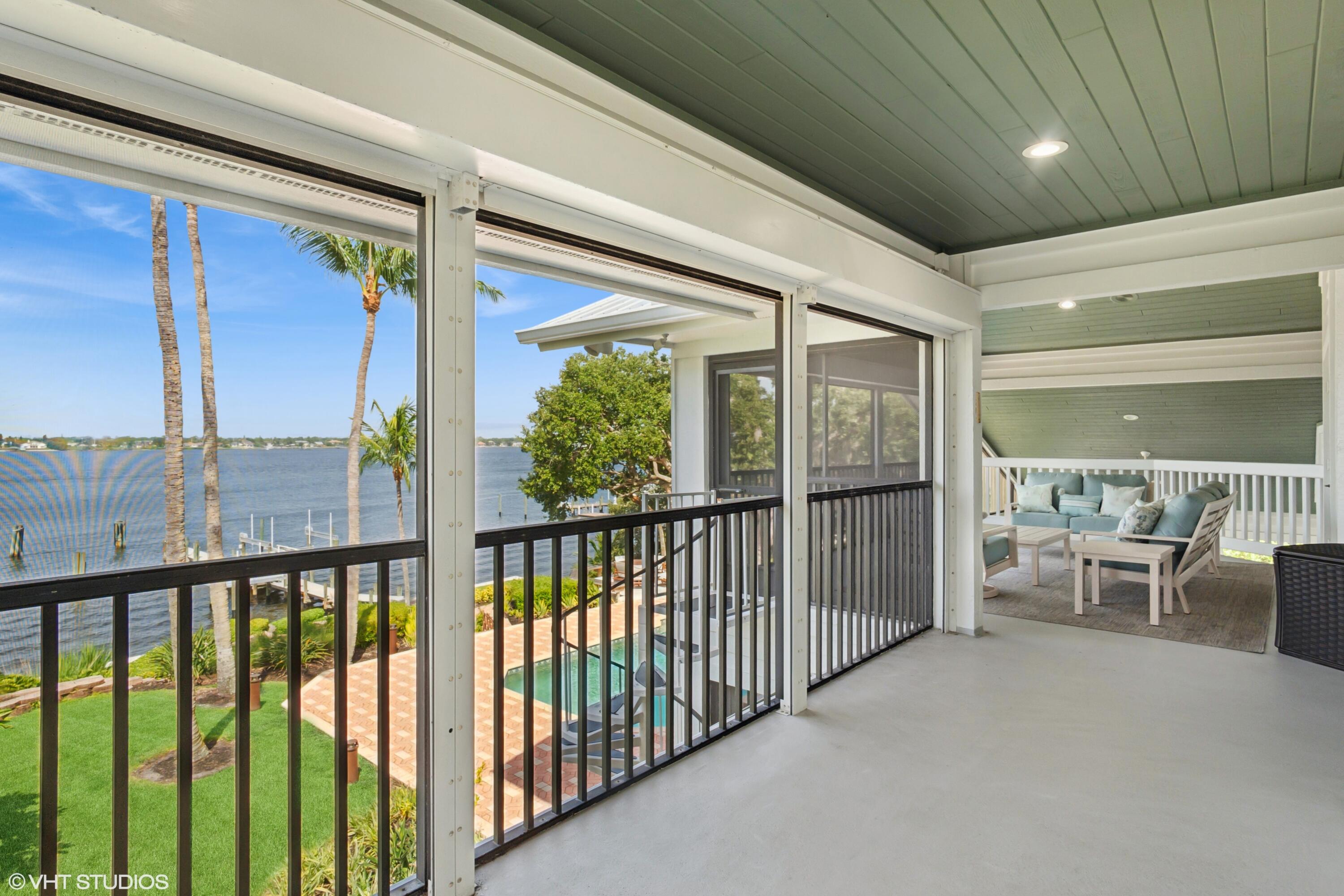 RIVERVIEW (SEWALL'S POINT) - Residential