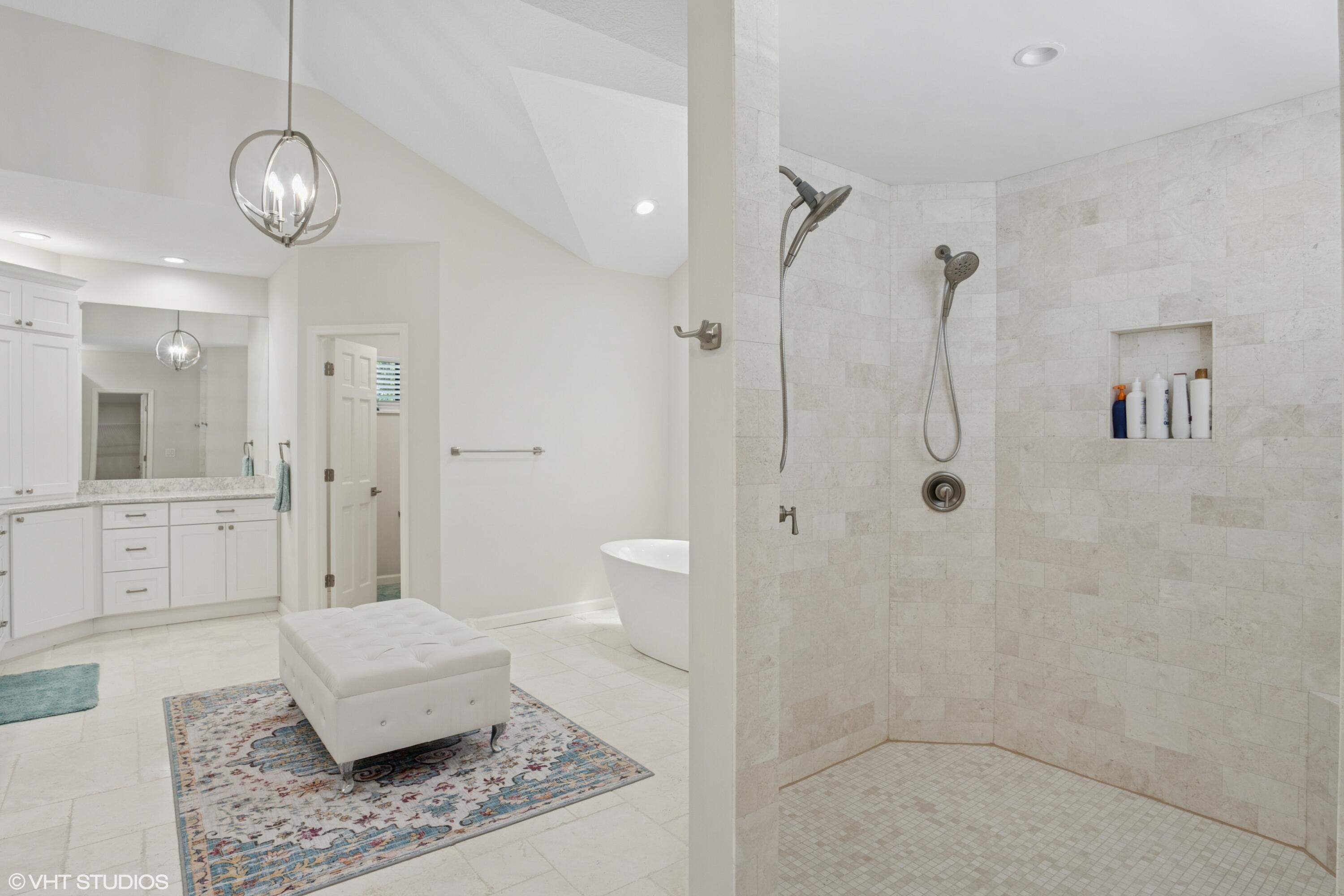 RIVERVIEW (SEWALL'S POINT) - Residential
