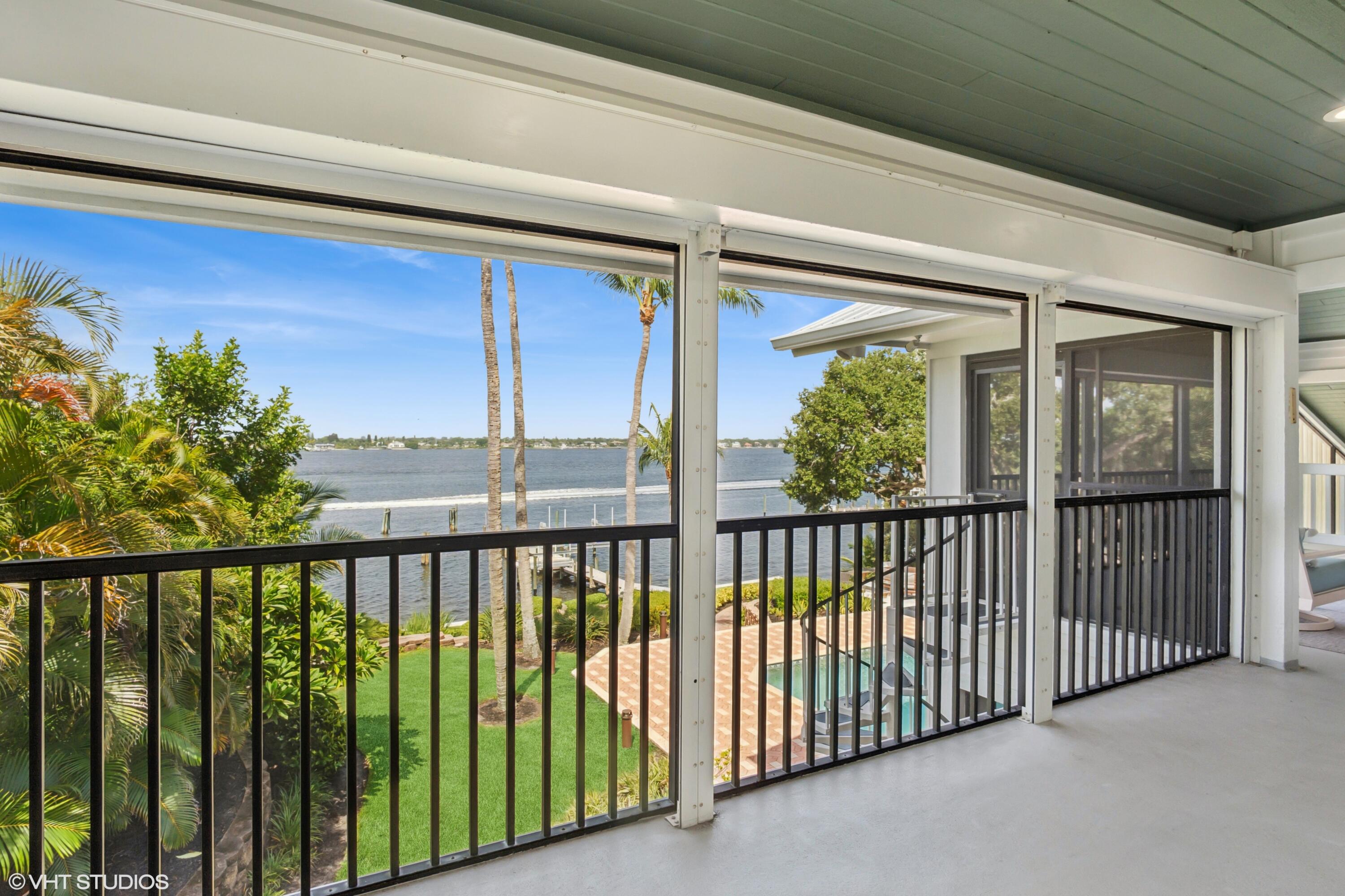 RIVERVIEW (SEWALL'S POINT) - Residential