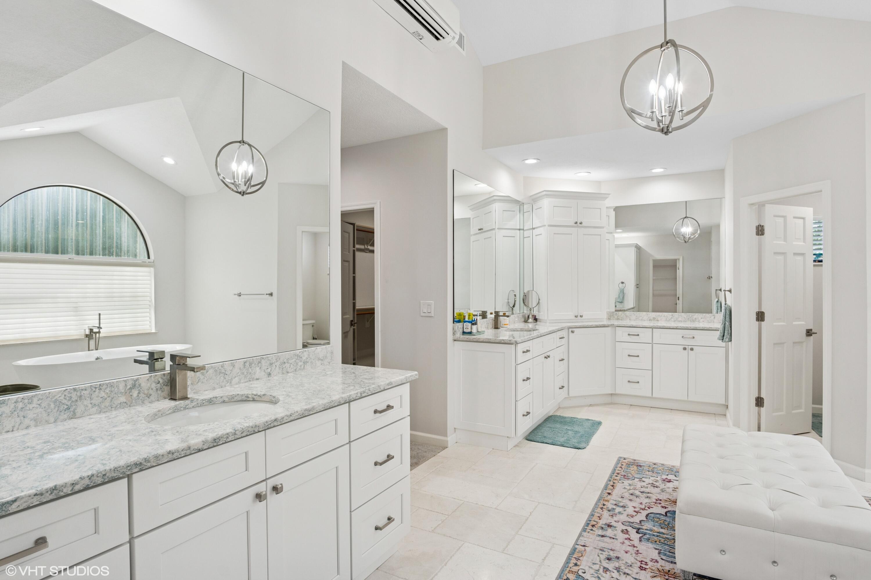 RIVERVIEW (SEWALL'S POINT) - Residential