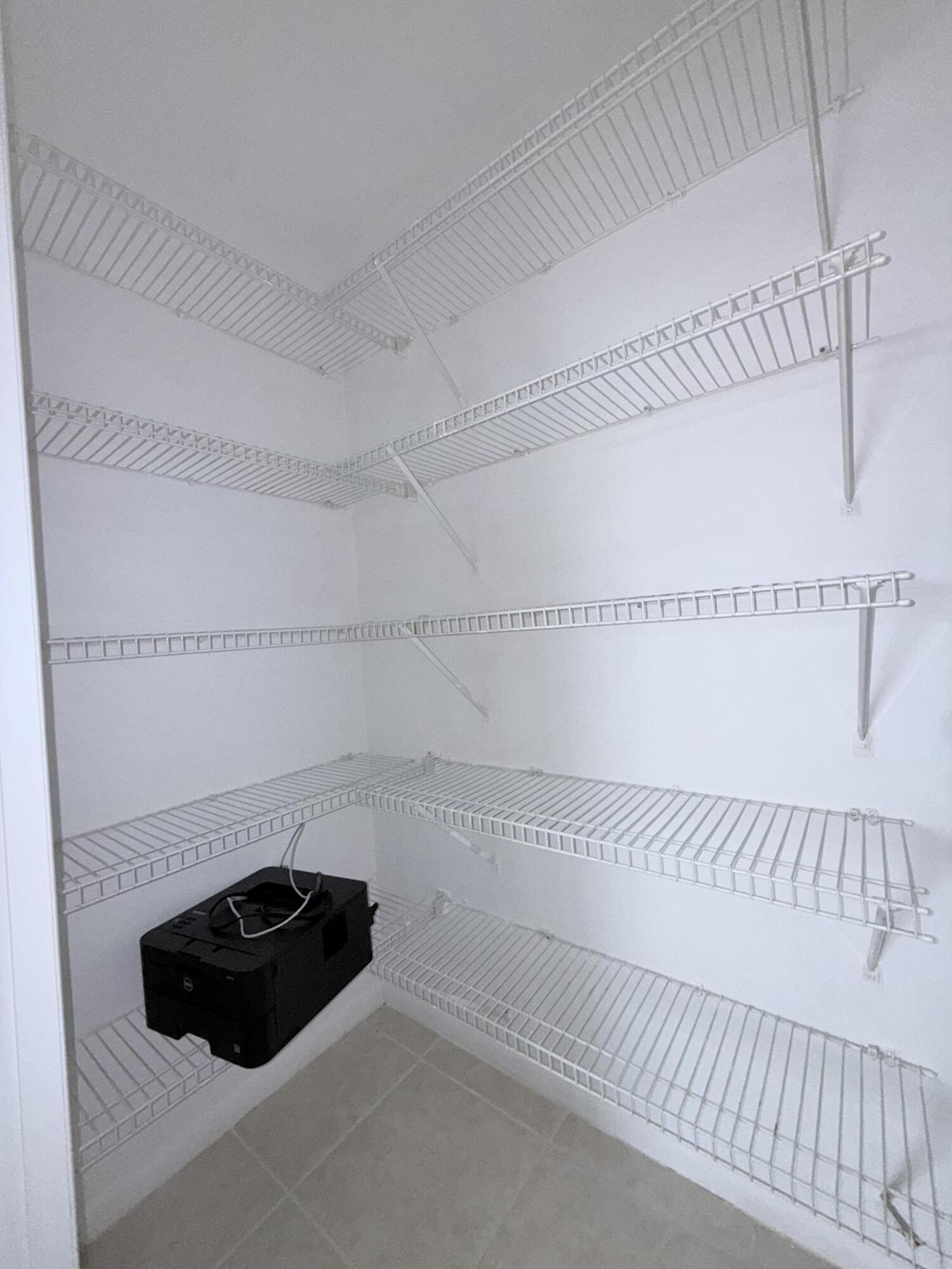 OAKRIDGE V CONDO - Residential