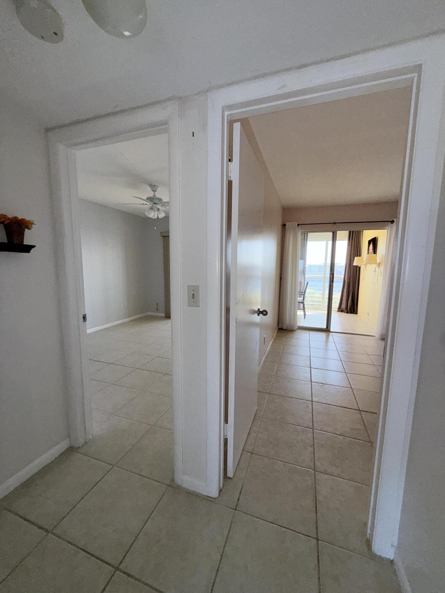 OAKRIDGE V CONDO - Residential