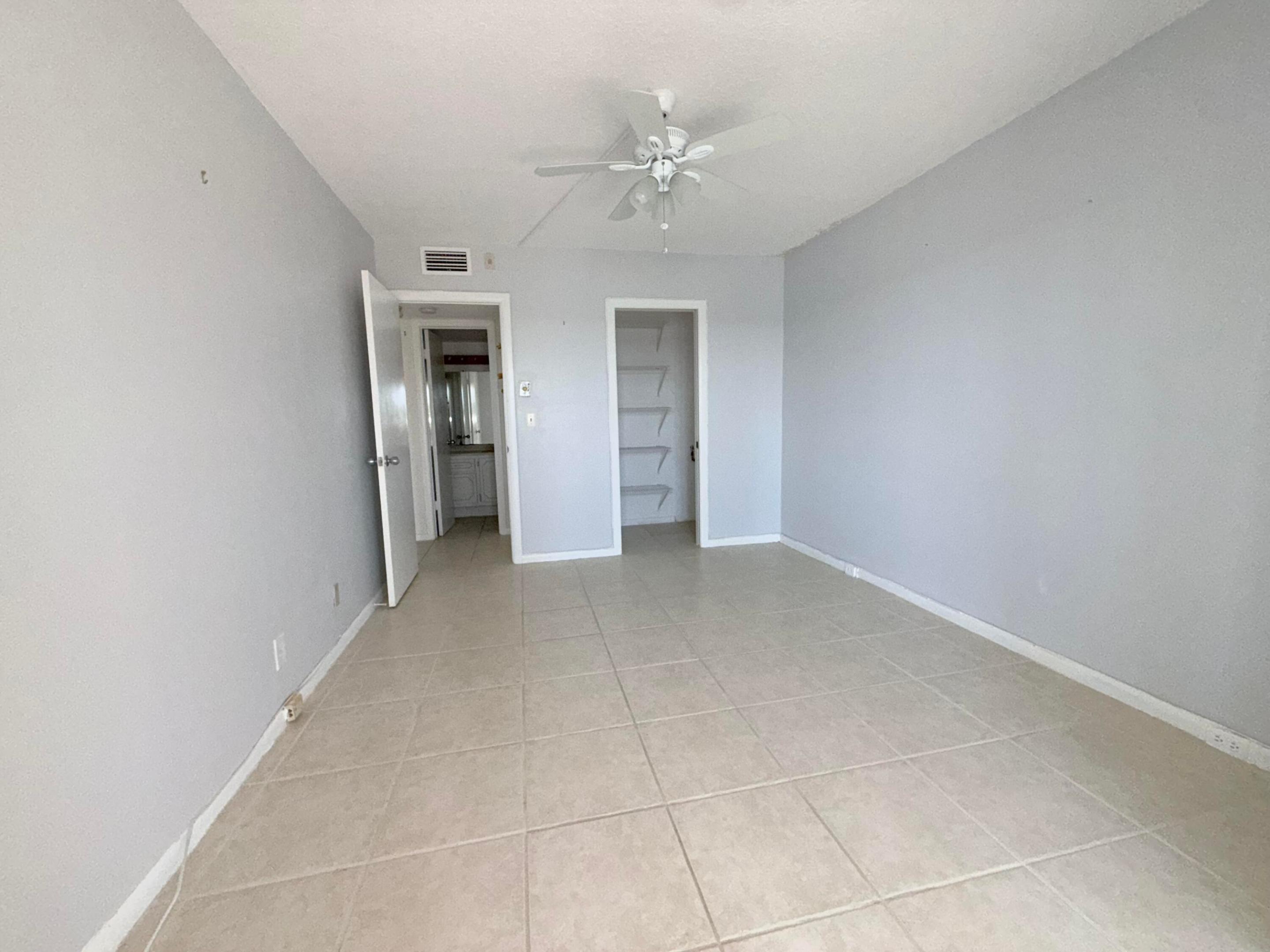 OAKRIDGE V CONDO - Residential