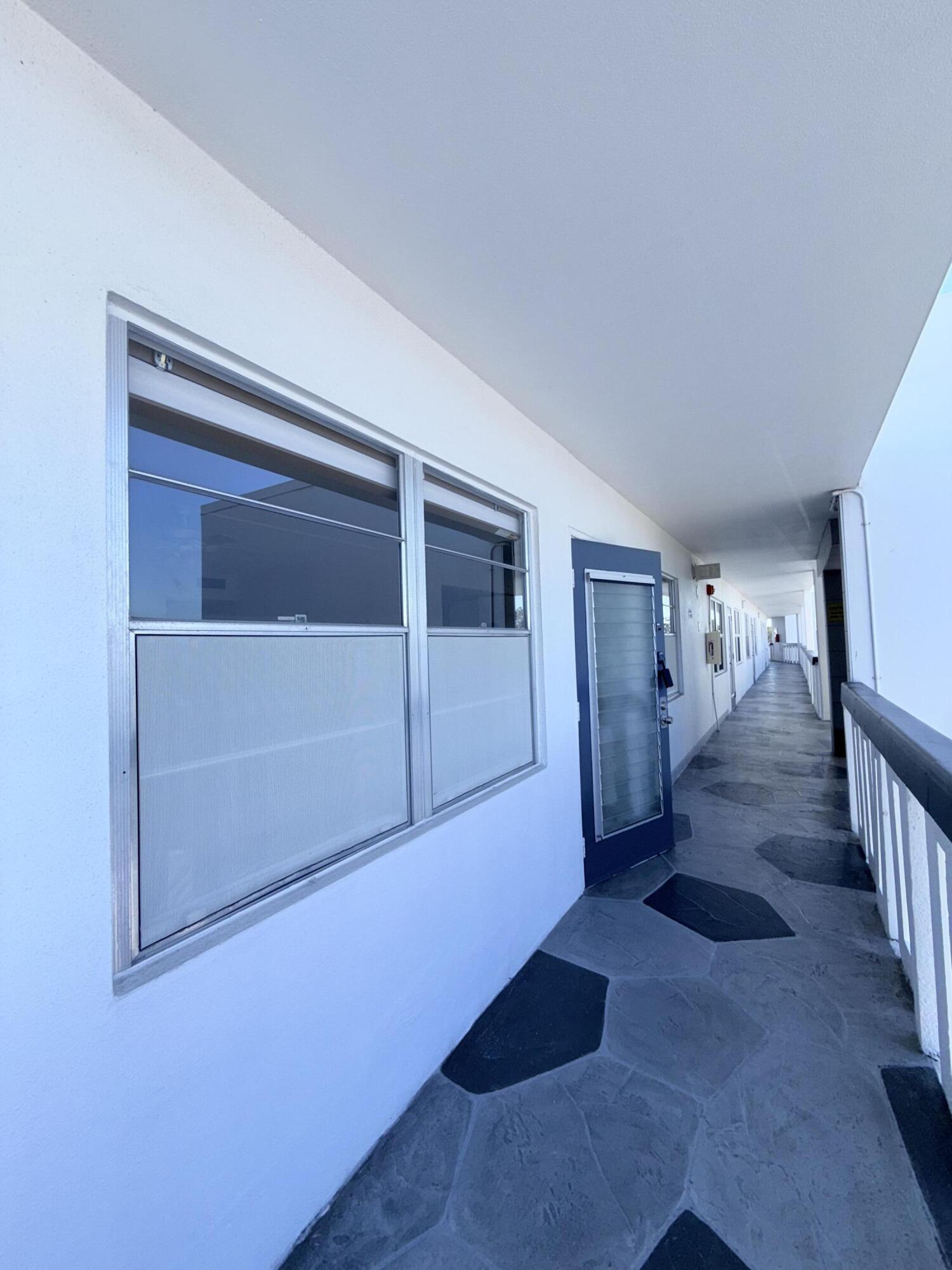 OAKRIDGE V CONDO - Residential