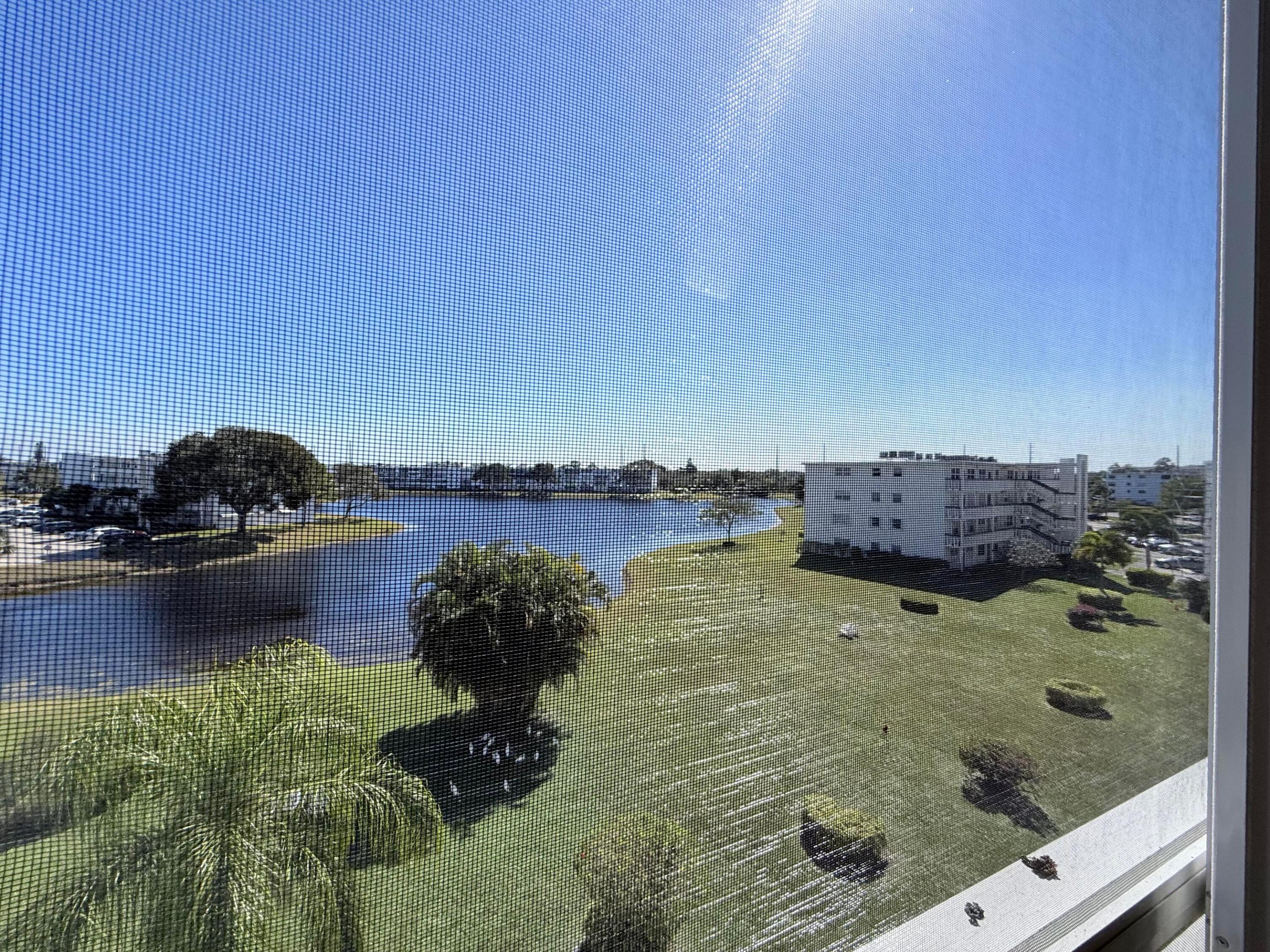 OAKRIDGE V CONDO - Residential