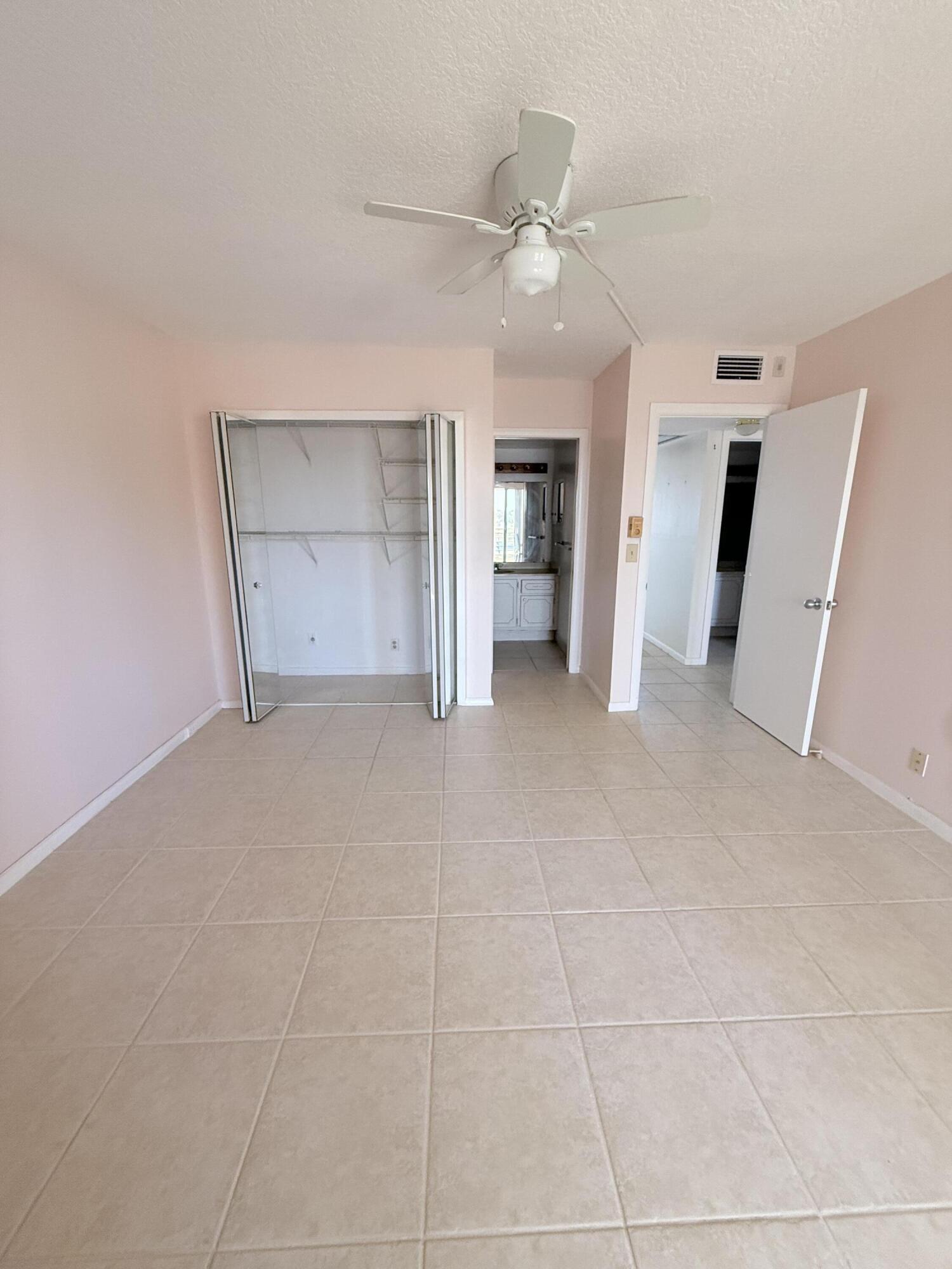 OAKRIDGE V CONDO - Residential