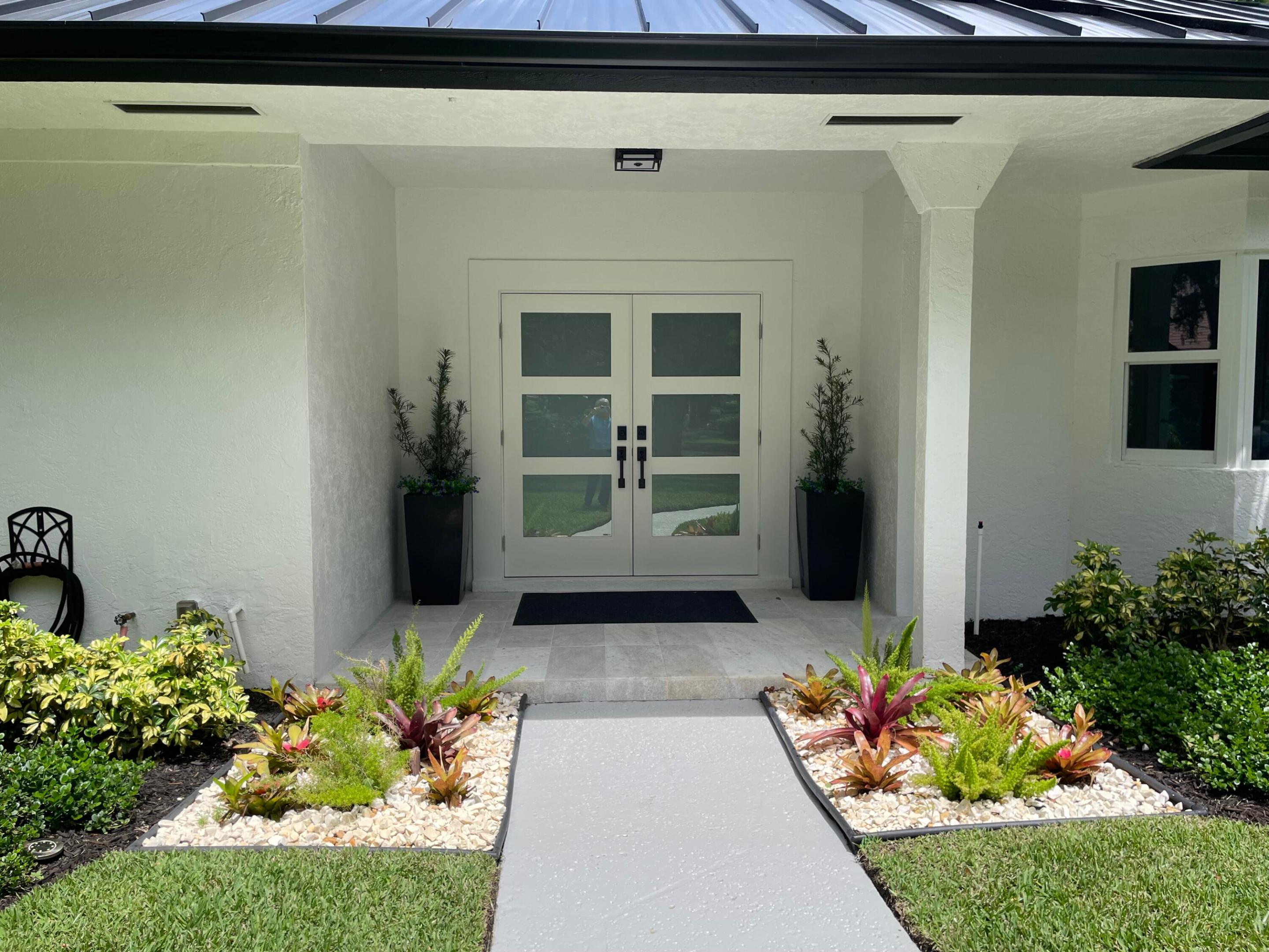 HERITAGE OAKS - Residential