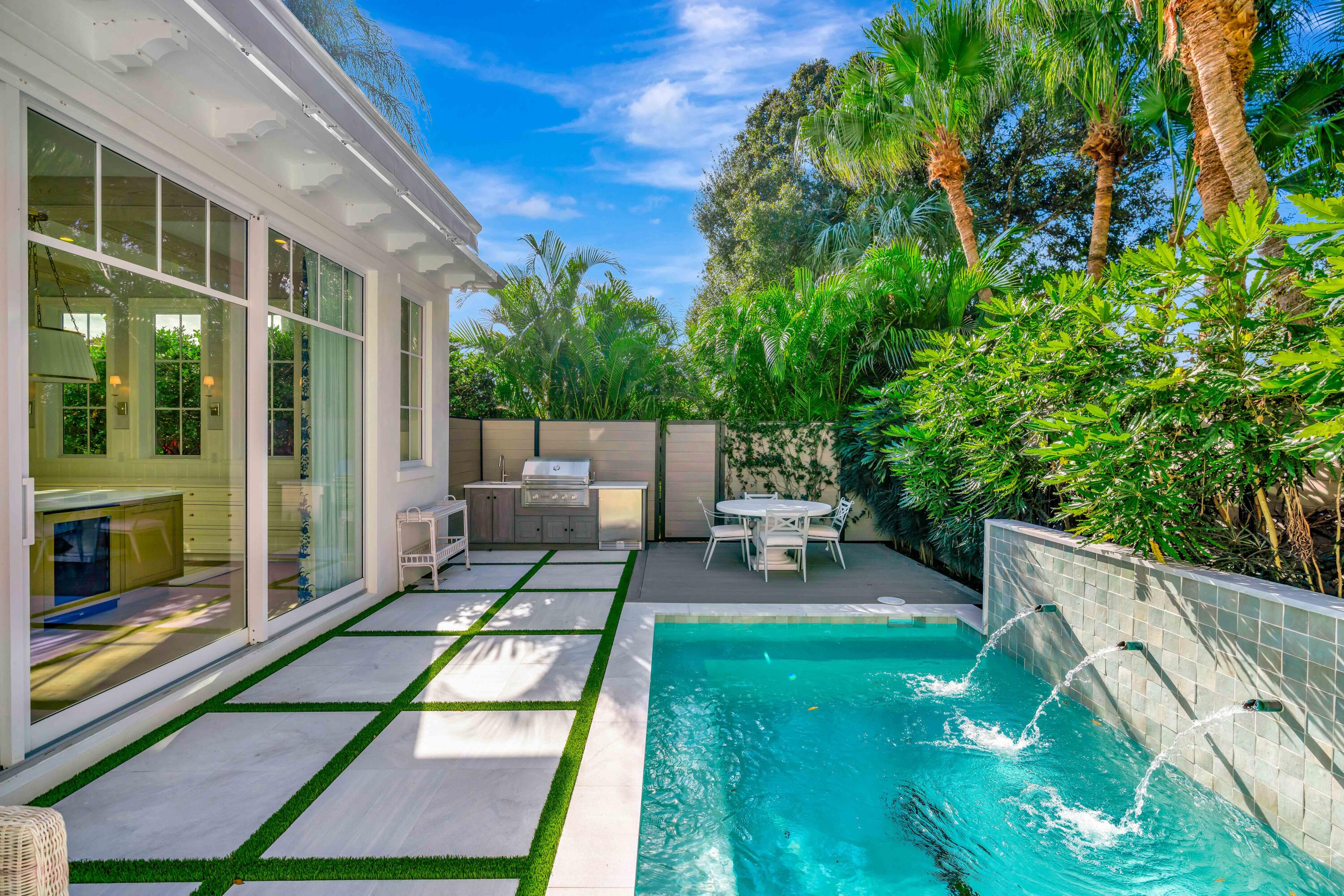 LOXAHATCHEE CLUB - Residential