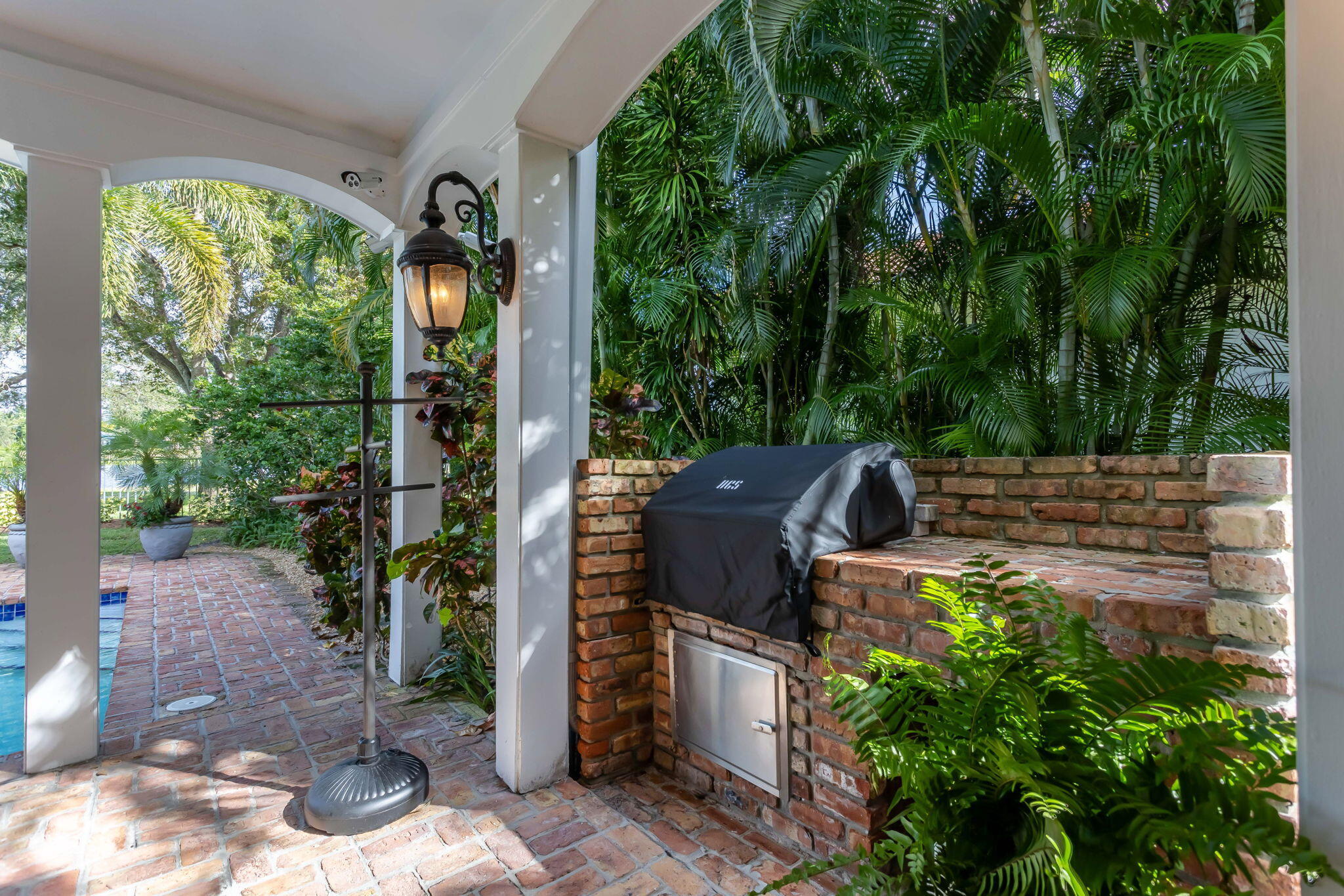 BOCA RATON BATH & TENNIS CLUB - Residential