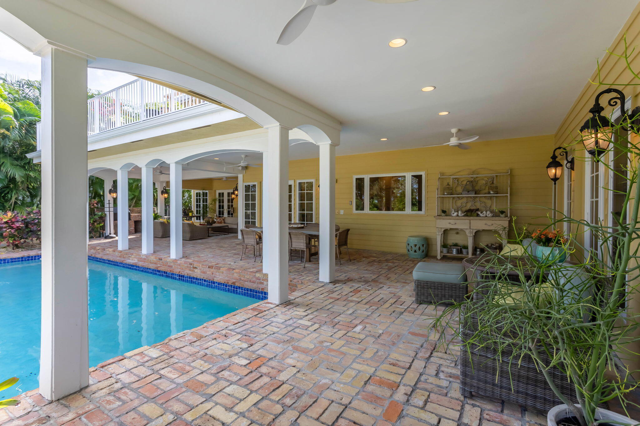 BOCA RATON BATH & TENNIS CLUB - Residential