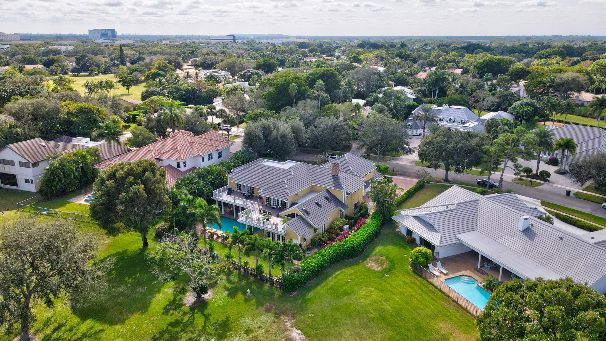 BOCA RATON BATH & TENNIS CLUB - Residential