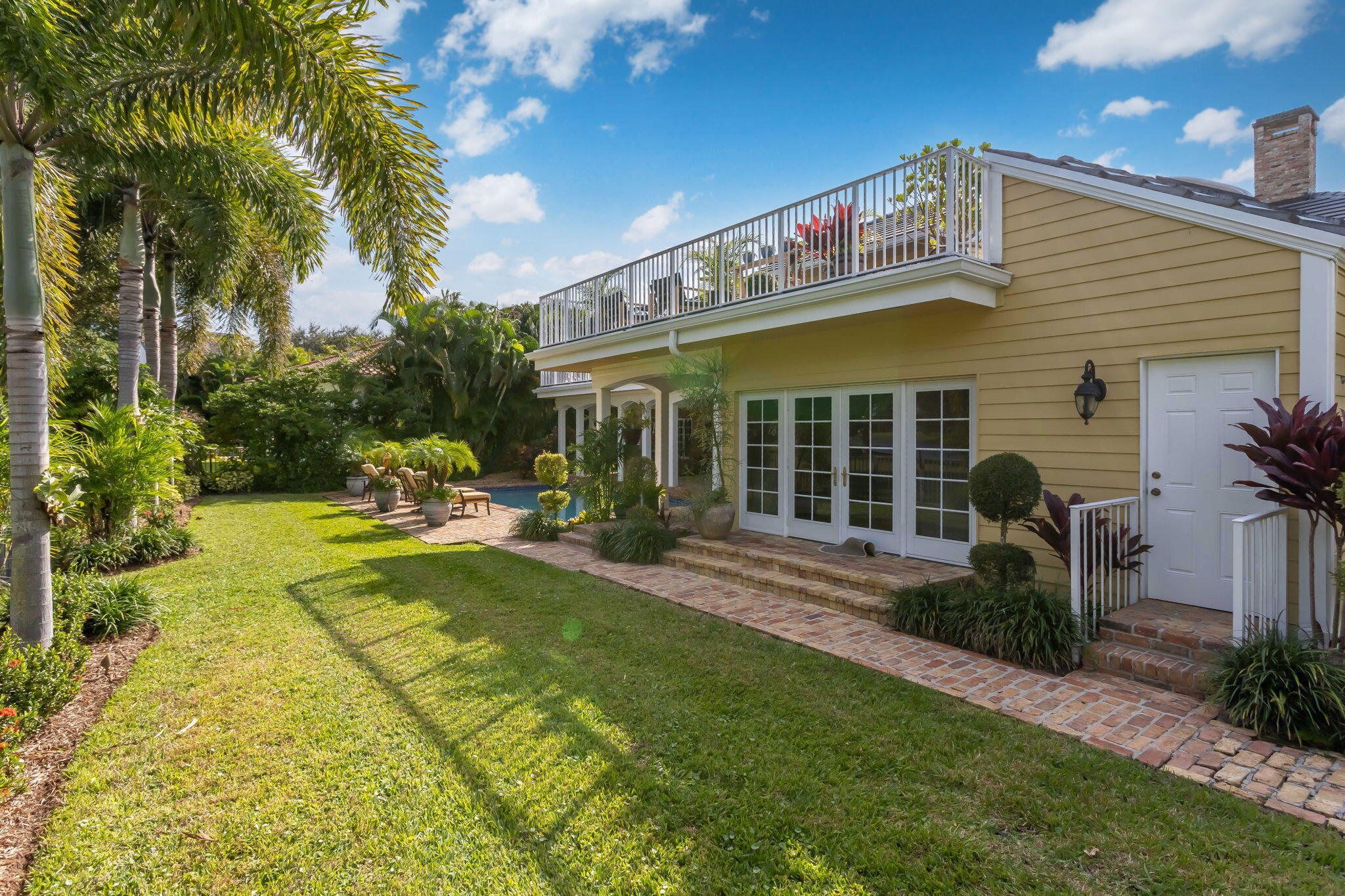 BOCA RATON BATH & TENNIS CLUB - Residential