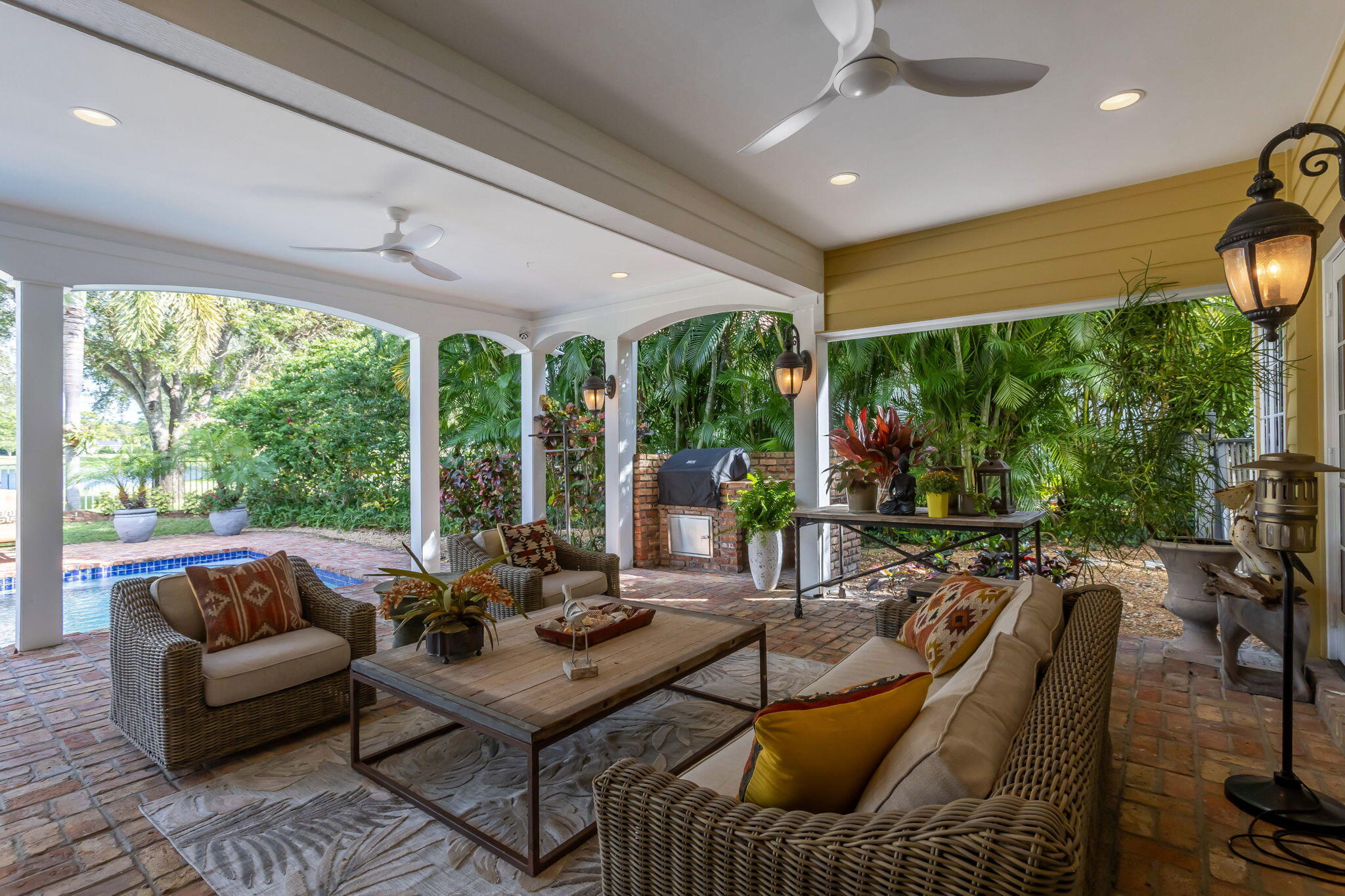 BOCA RATON BATH & TENNIS CLUB - Residential