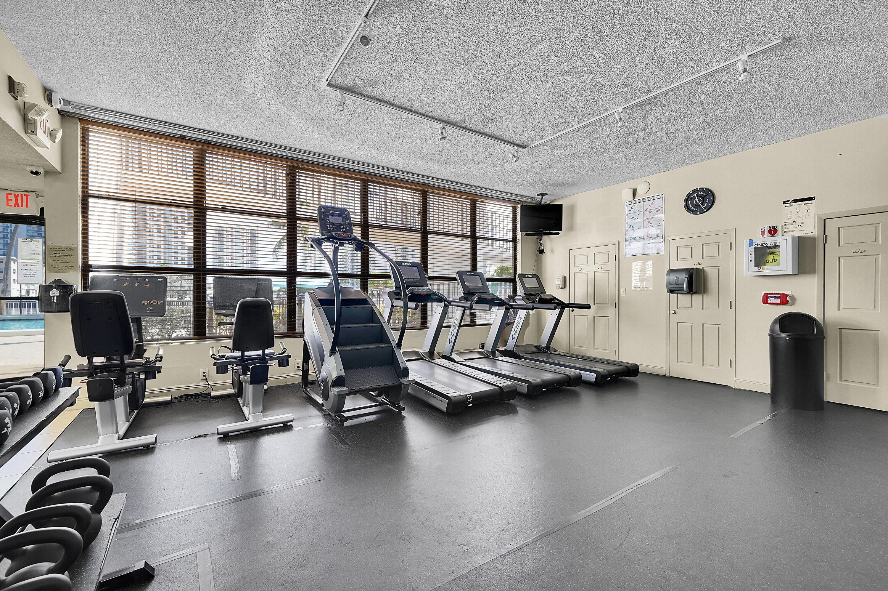 OCEANVIEW PARK CONDO - Residential