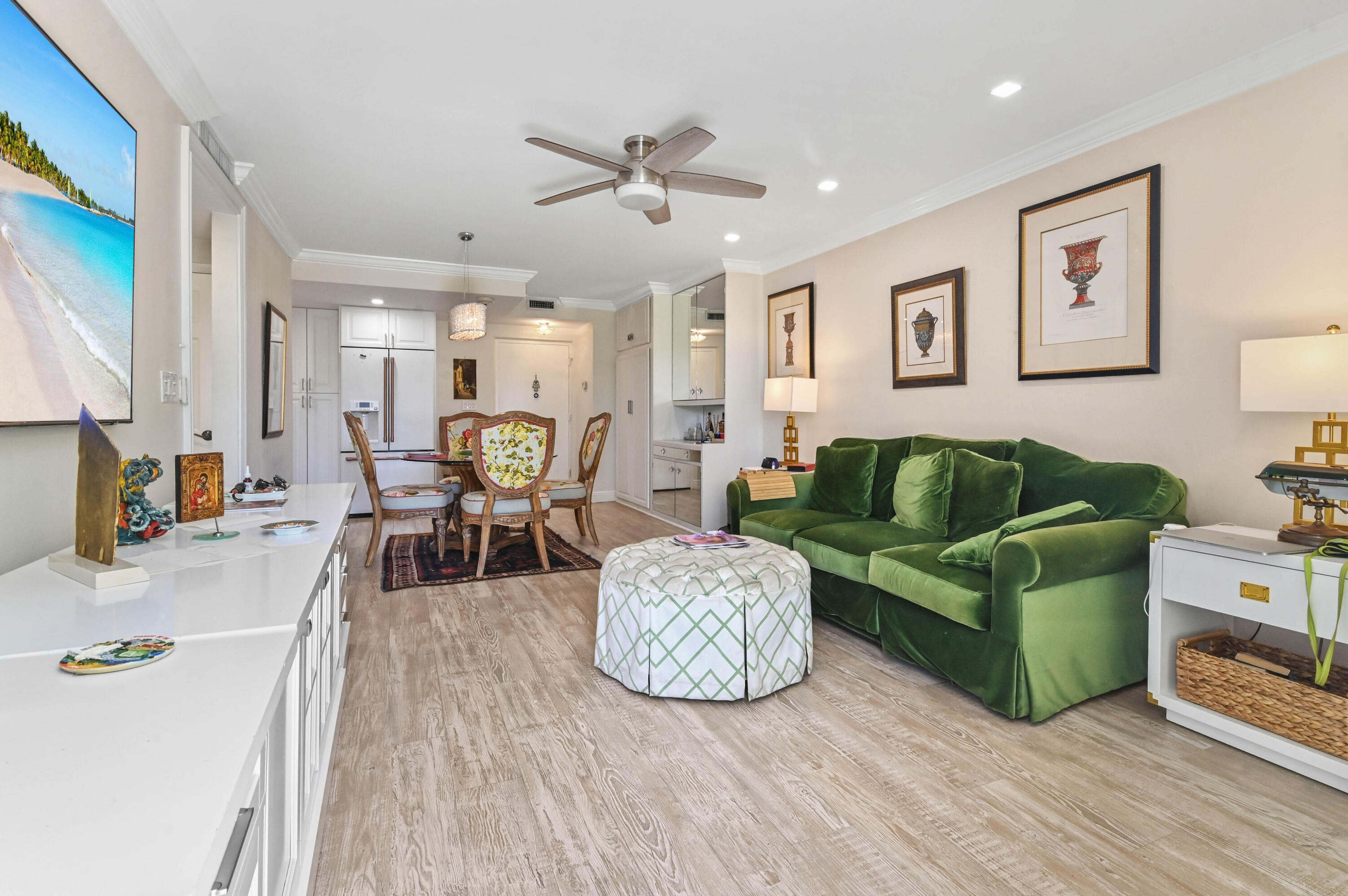 ROYAL SAXON - Residential