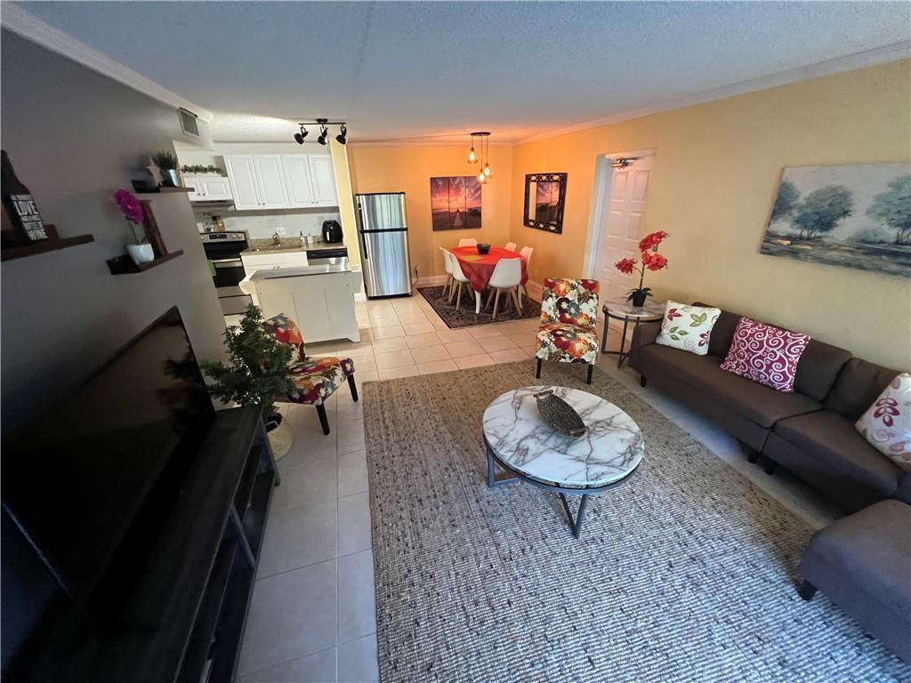 PALM CLUB VILLAGE I CONDO - Residential
