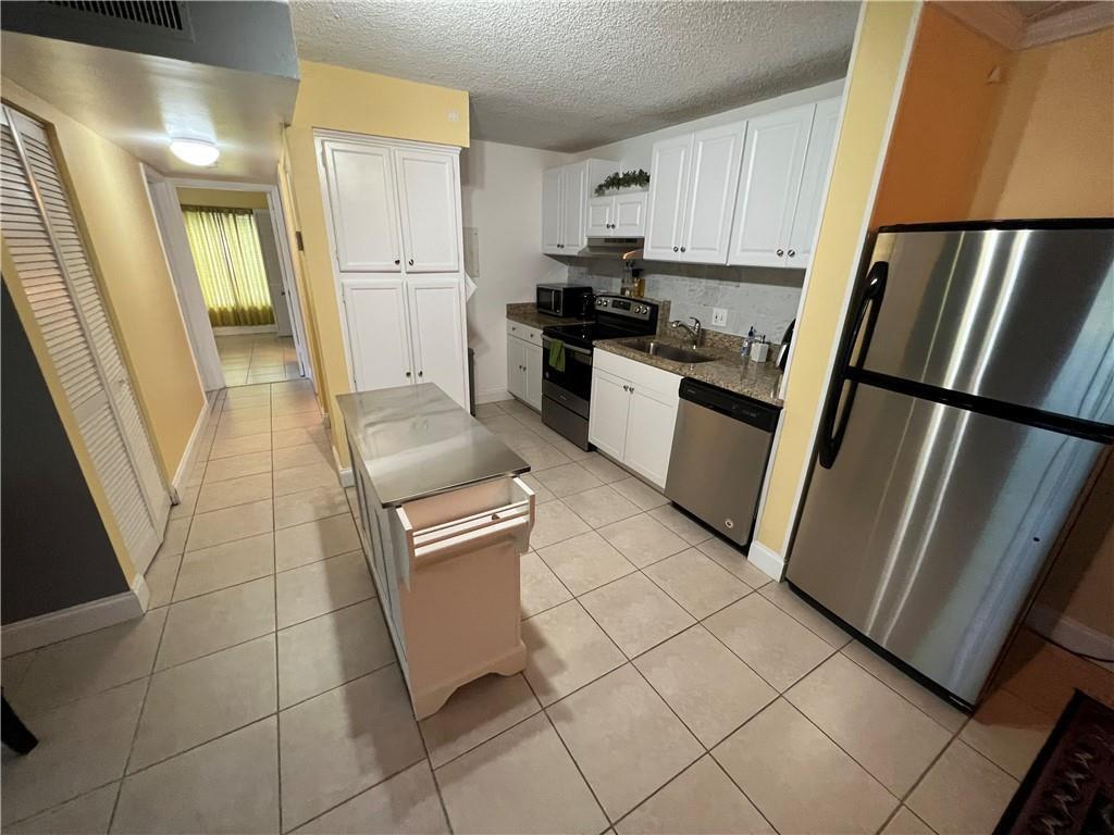 PALM CLUB VILLAGE I CONDO - Residential
